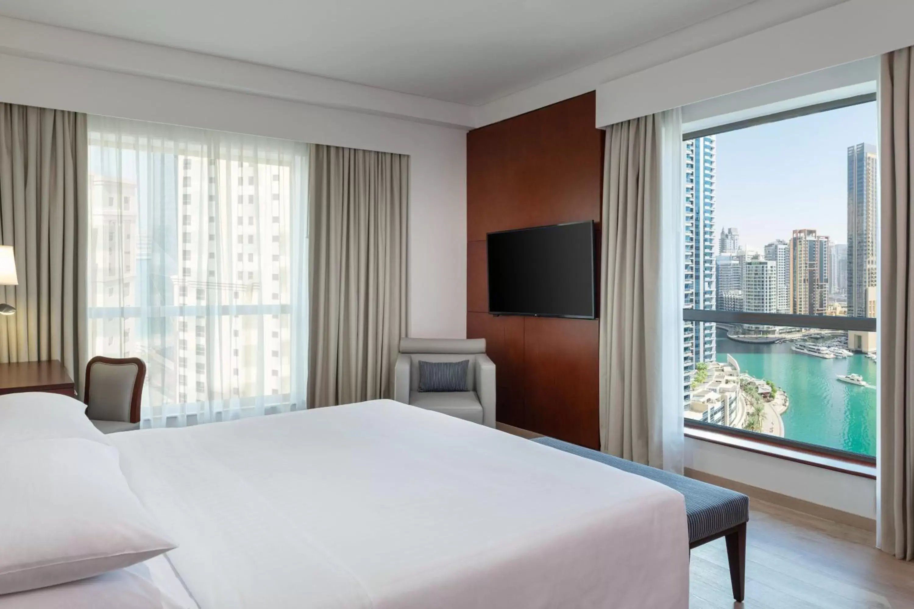 Bedroom, Bed in Delta Hotels by Marriott Jumeirah Beach, Dubai