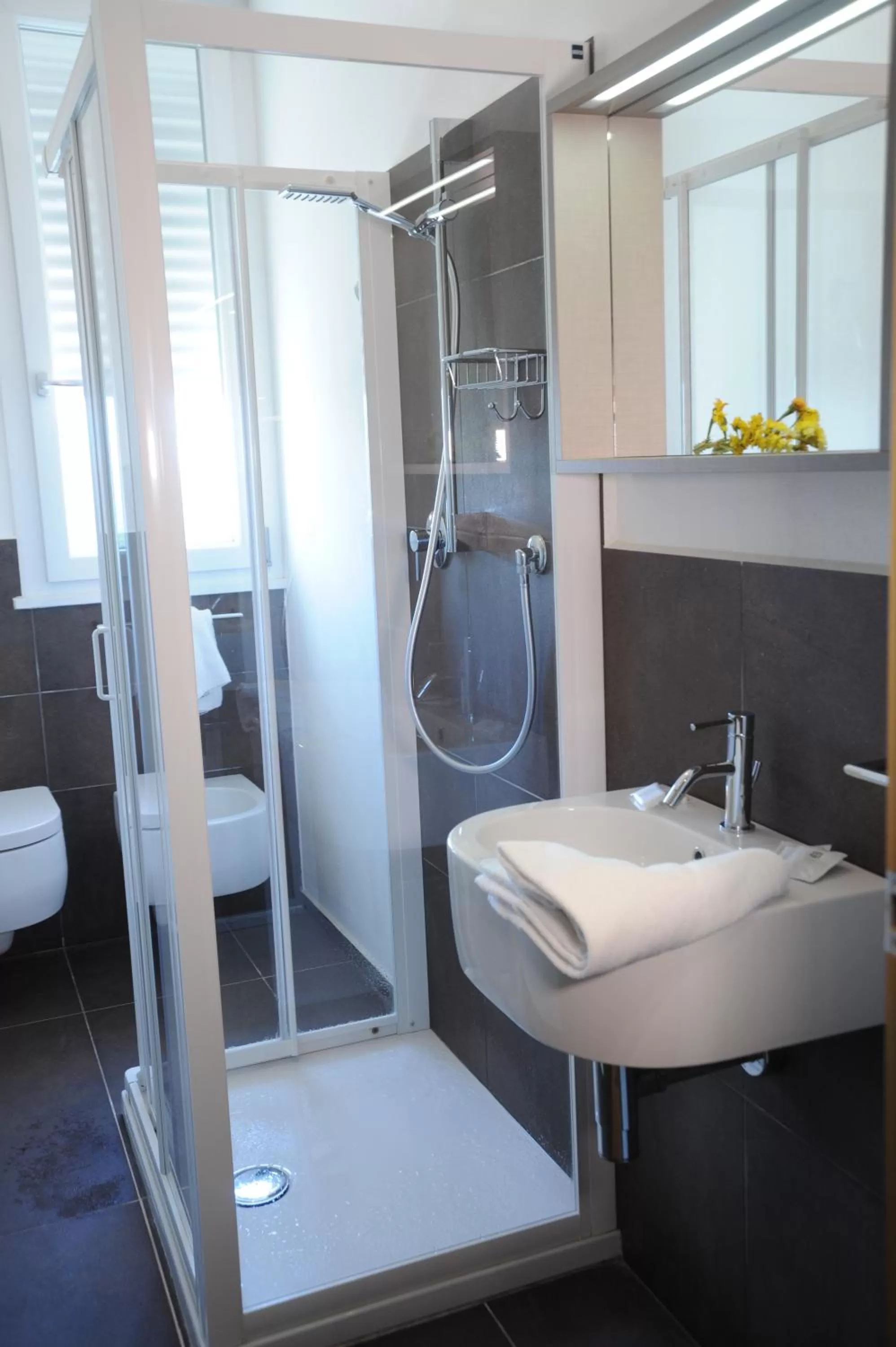 Bathroom in Hotel Astoria