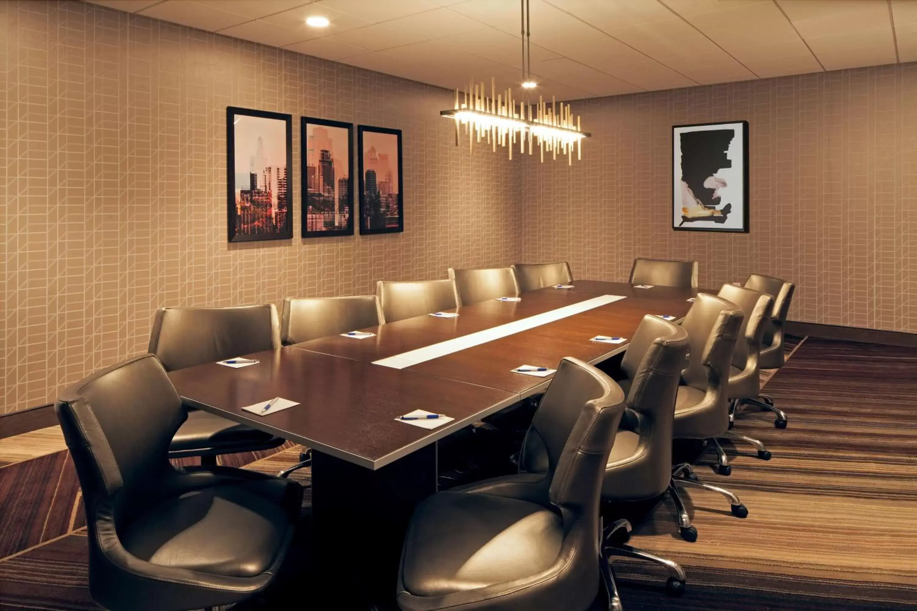 Meeting/conference room in H Hotel Los Angeles, Curio Collection By Hilton