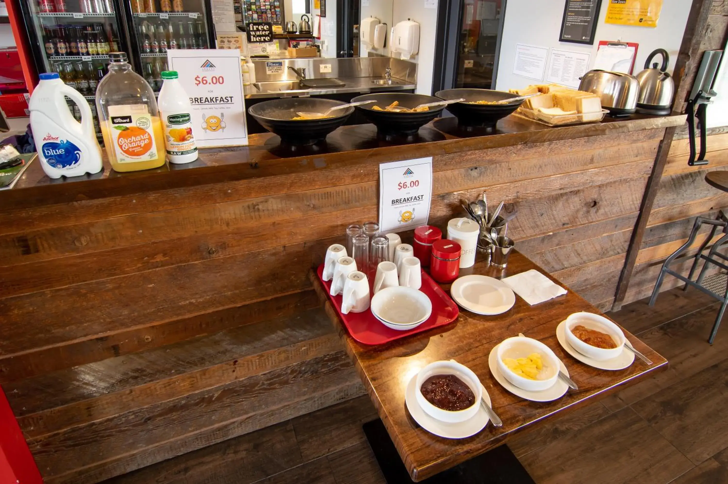 Continental breakfast, Restaurant/Places to Eat in Urbanz