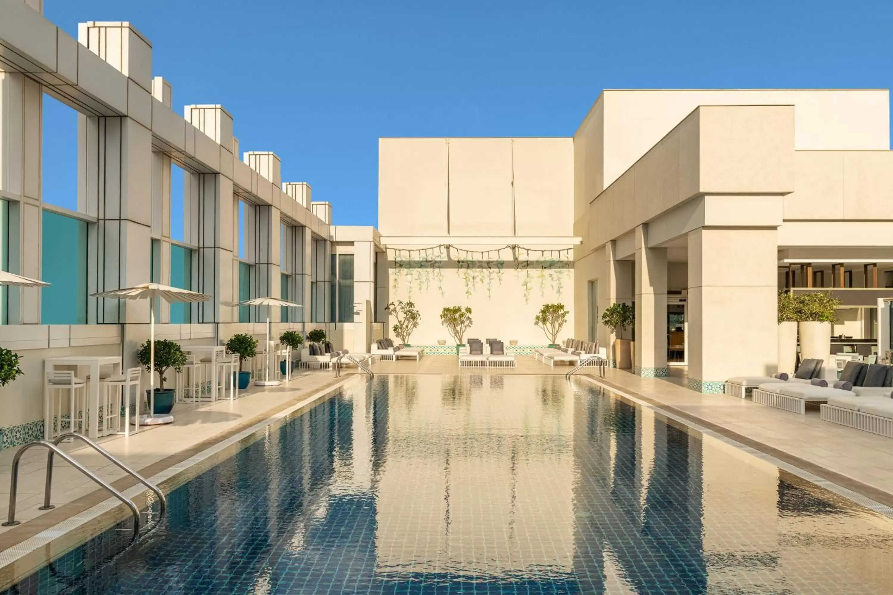 Swimming Pool in Sheraton Grand Hotel, Dubai