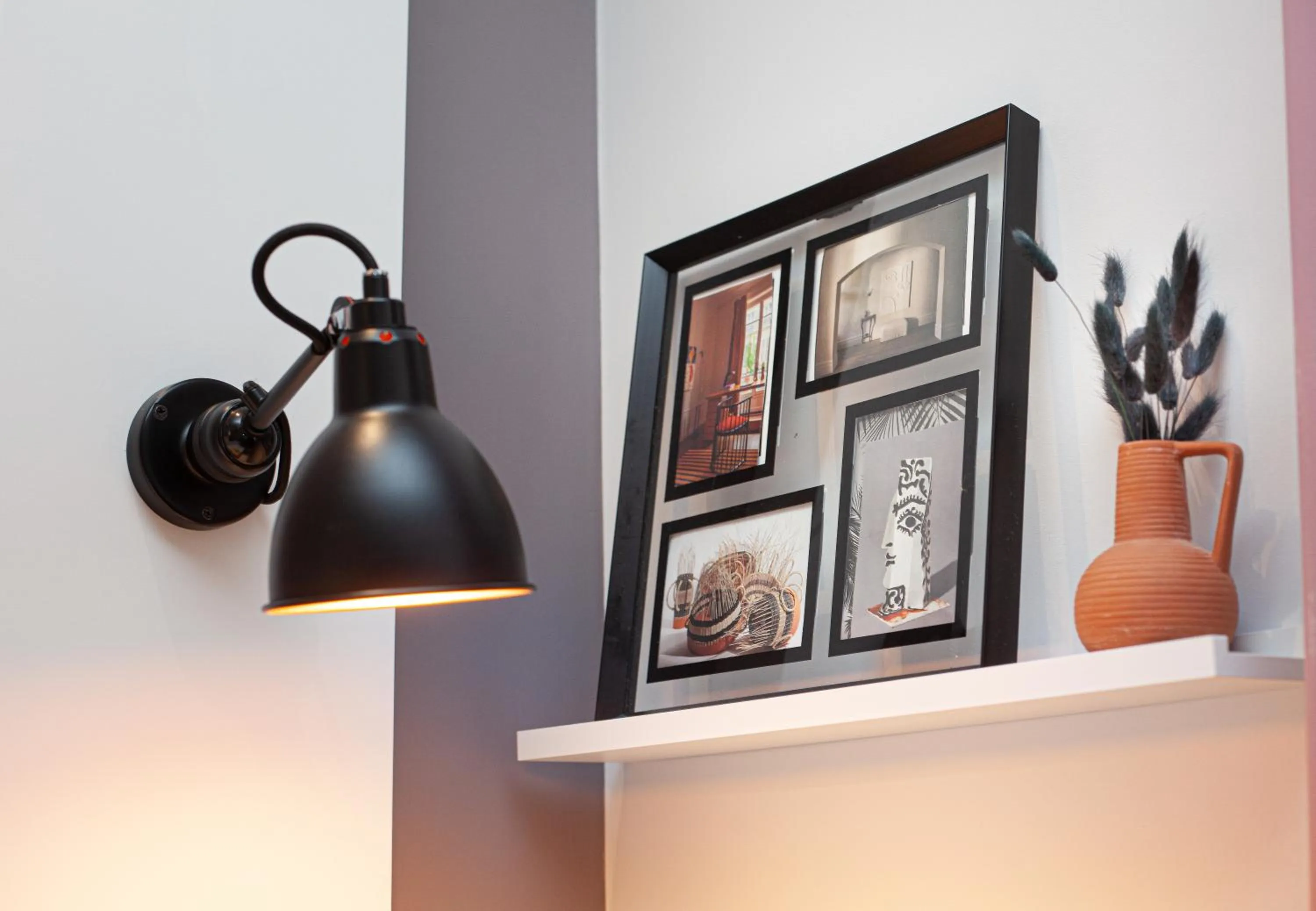 Decorative detail in Hôtel Vendome Saint-Germain