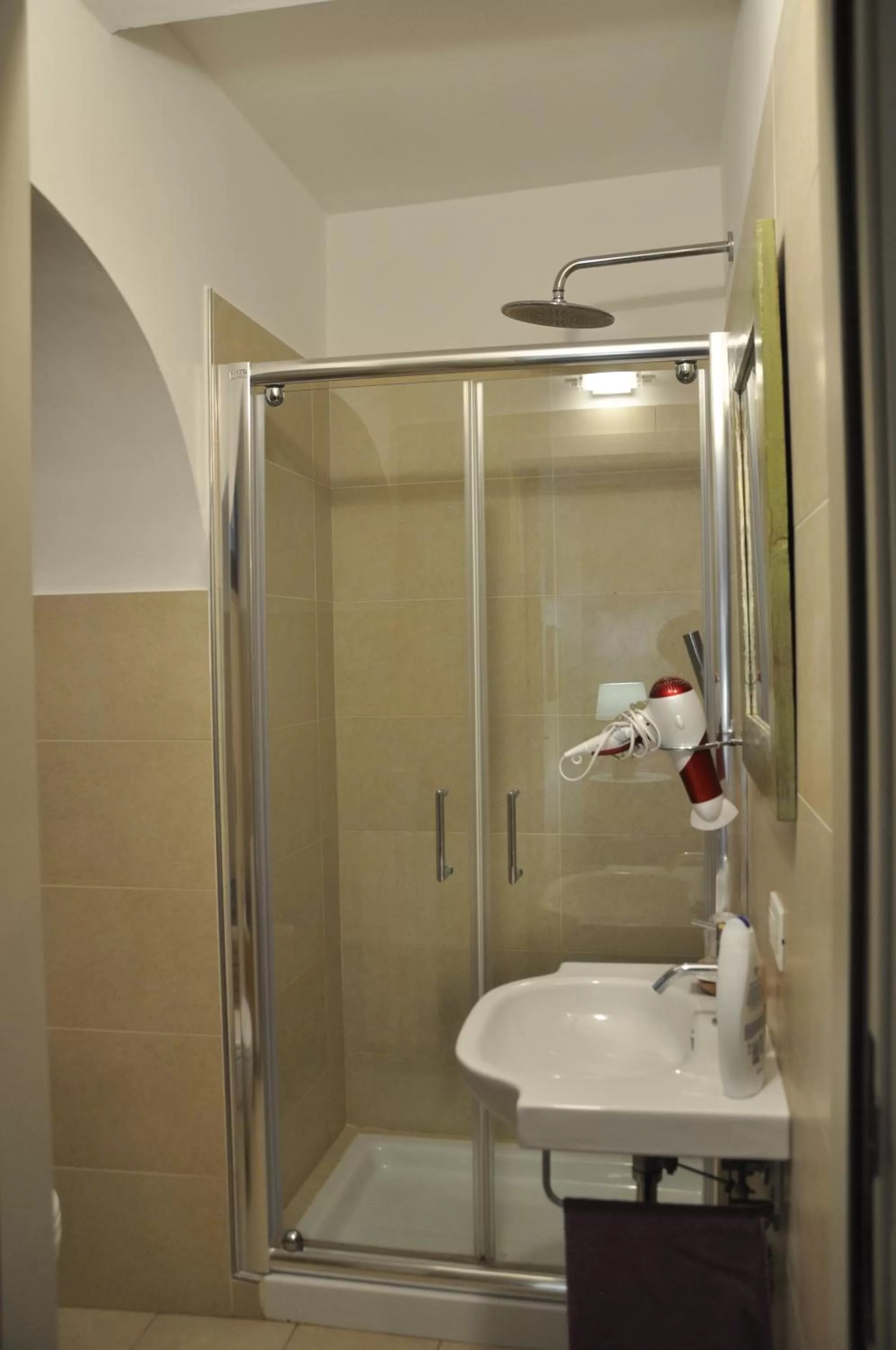 Bathroom in B&B Albornoz