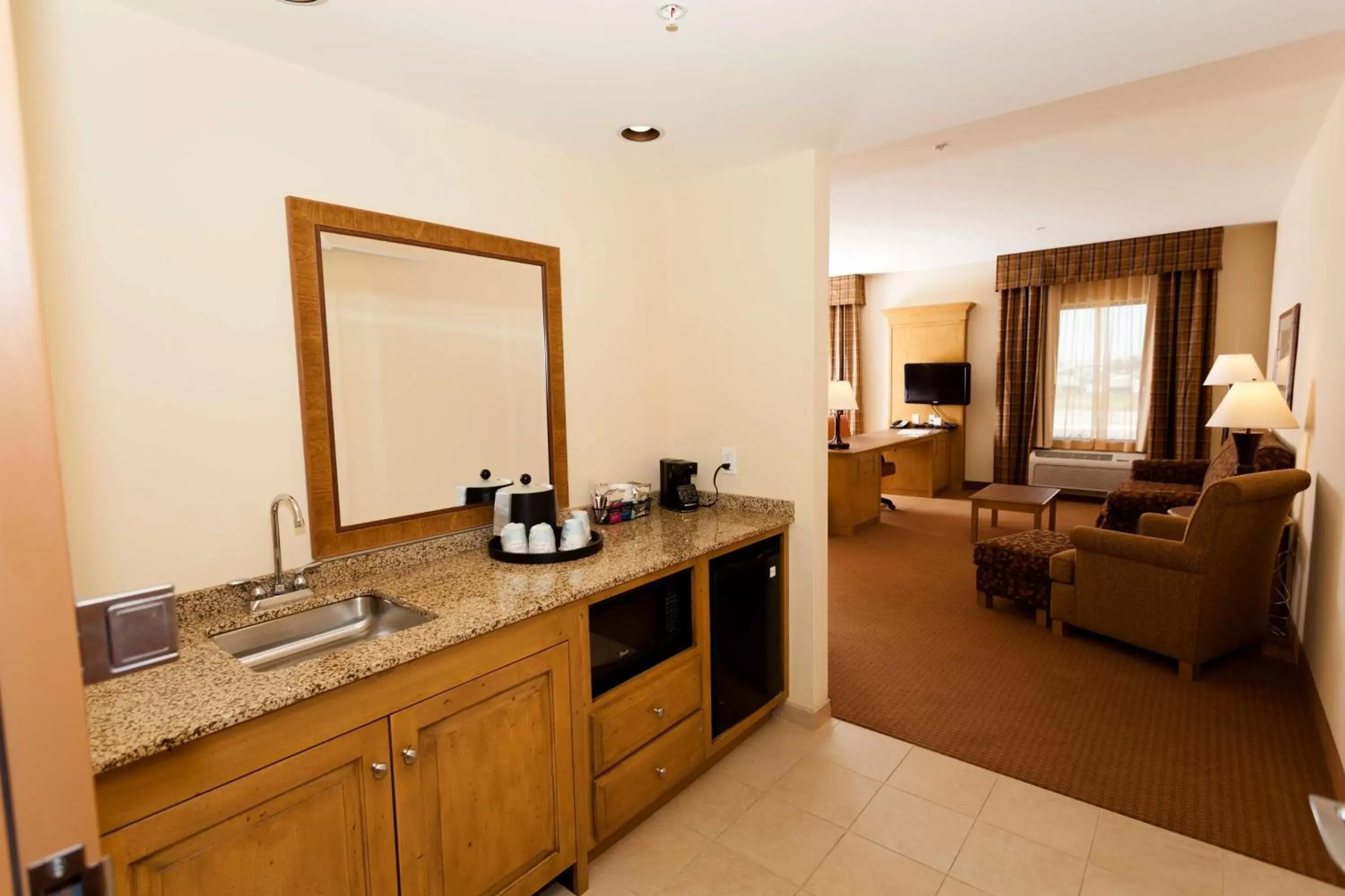 Kitchen or kitchenette, Kitchen/Kitchenette in Hampton Inn & Suites Riverton