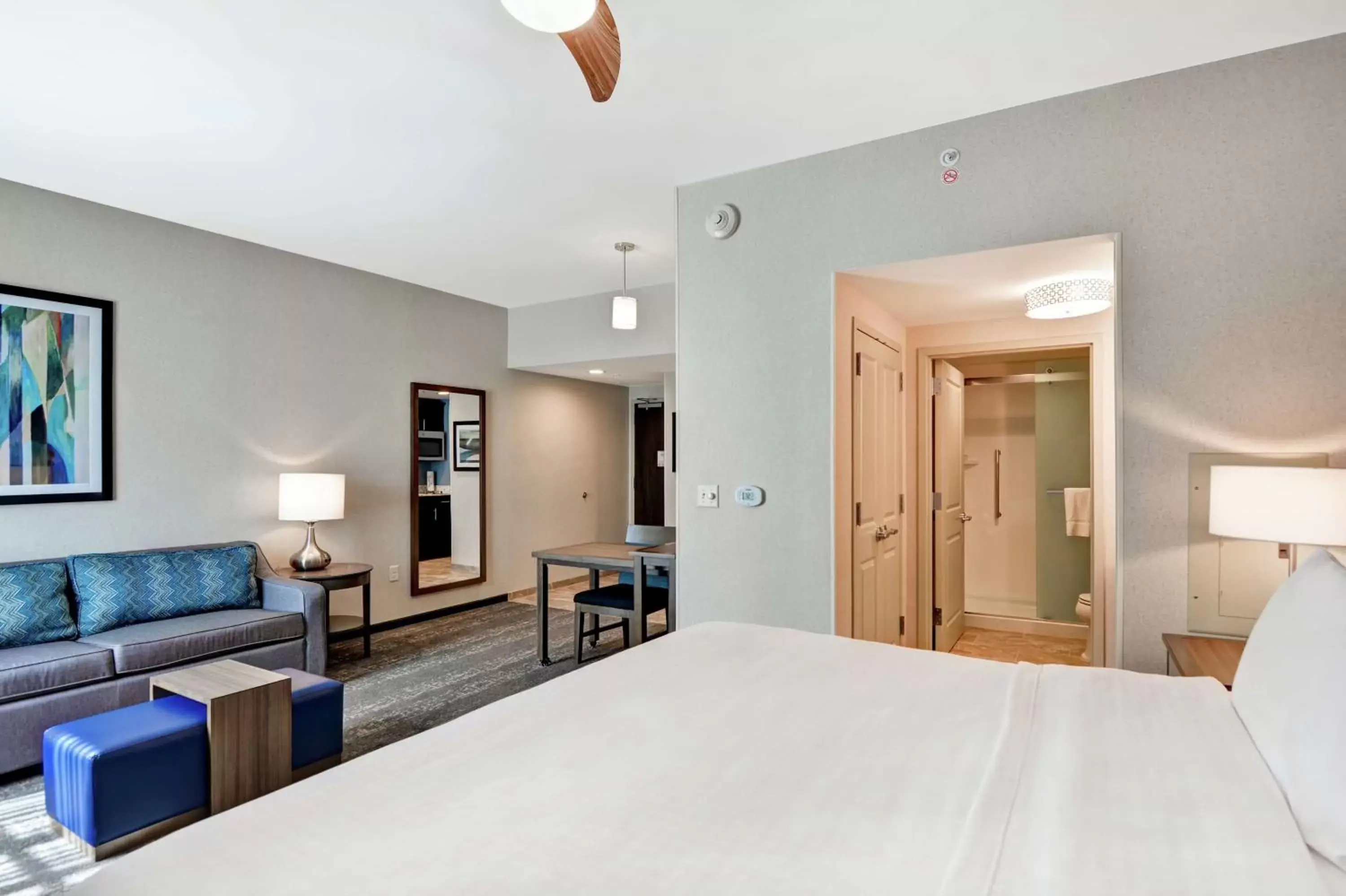 Bedroom, Bed in Homewood Suites By Hilton Poughkeepsie