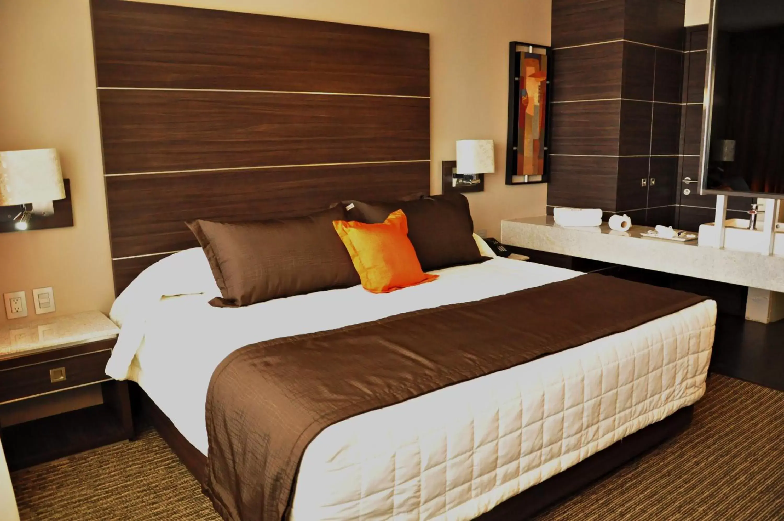 Photo of the whole room, Bed in Hotel Real Alameda de Queretaro