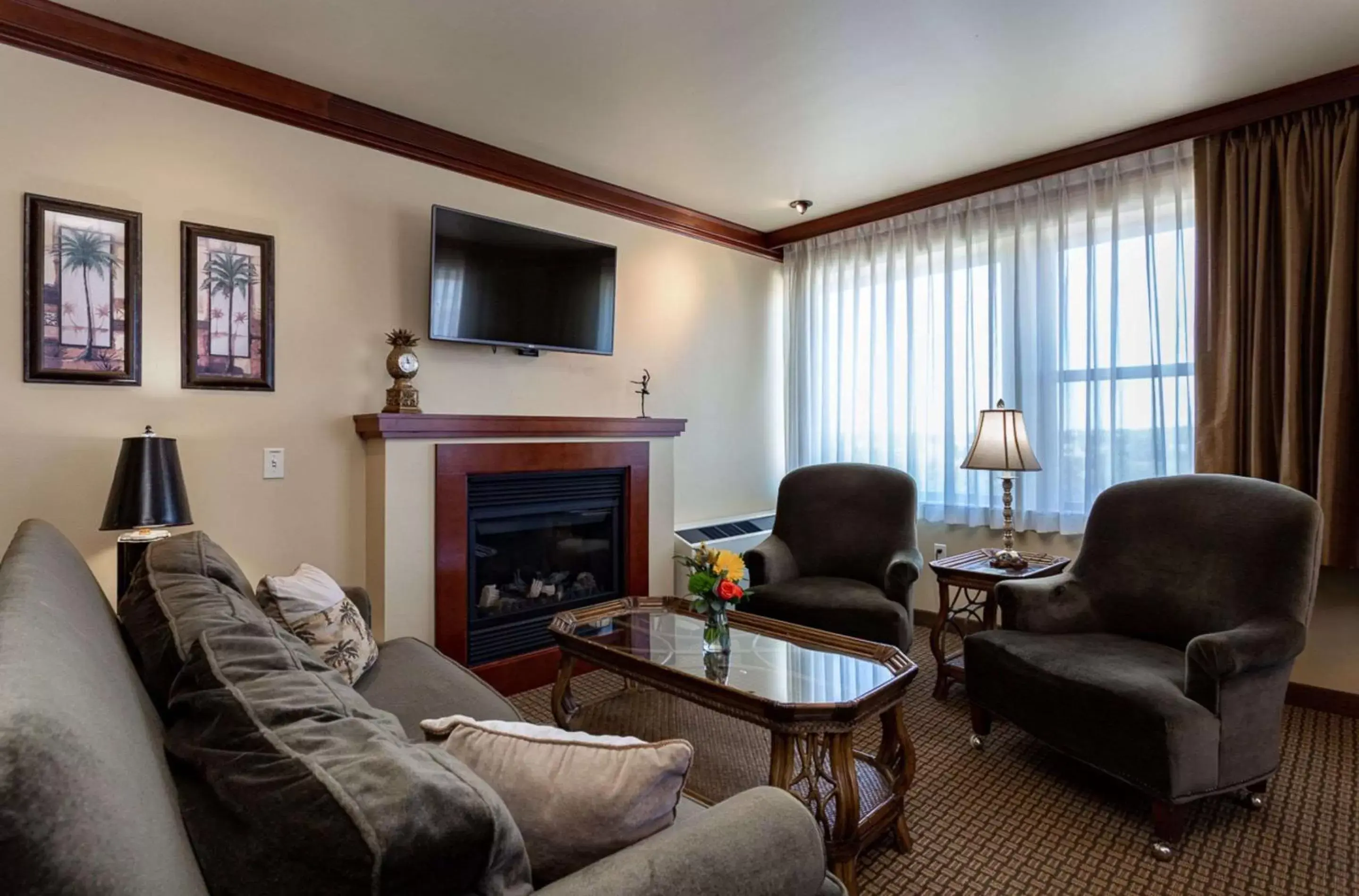 Living room, Seating Area in Jefferson Street Inn, a Member of Radisson Individuals