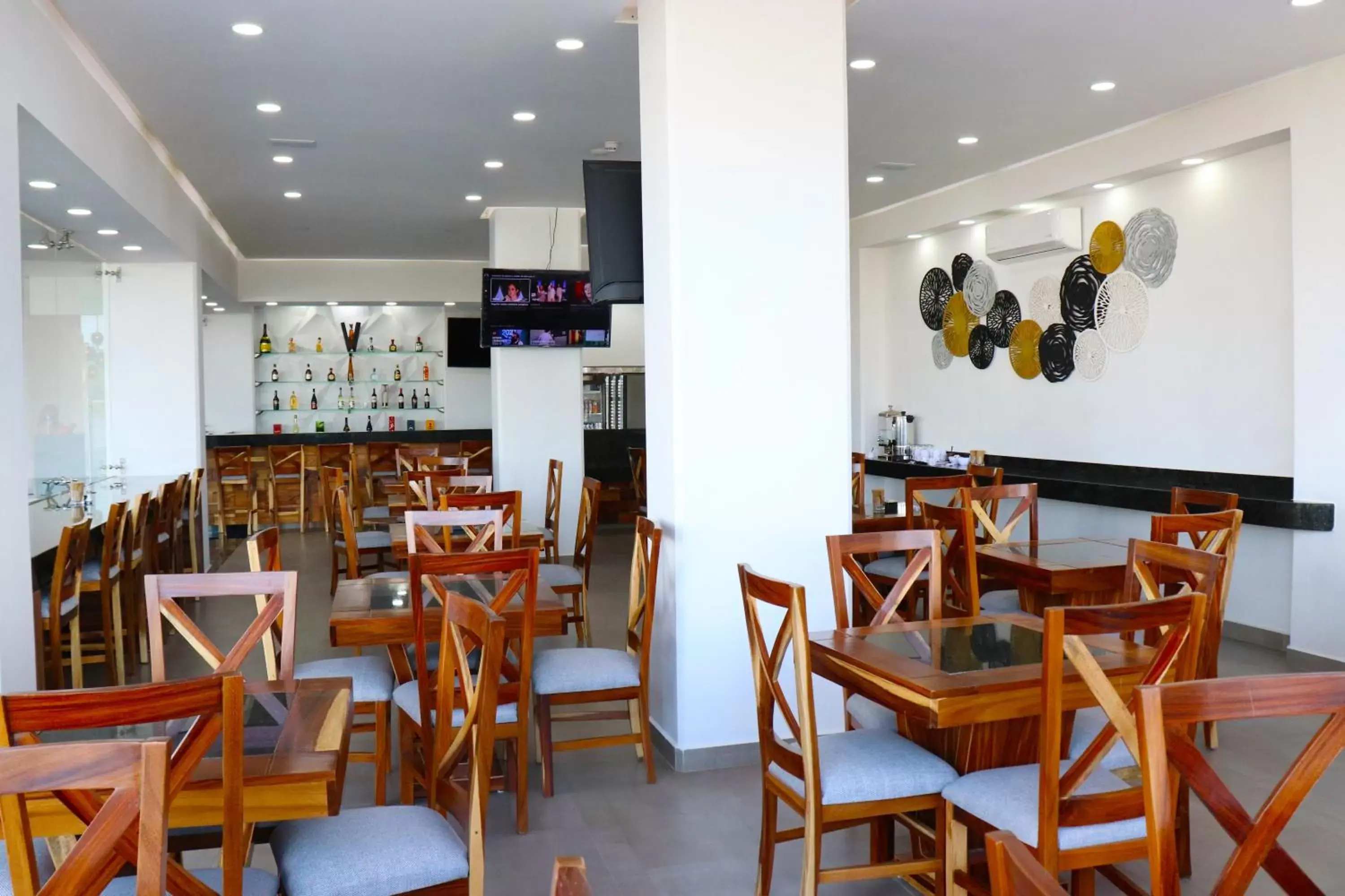 Restaurant/Places to Eat in Hotel Bugari Aeropuerto Guadalajara