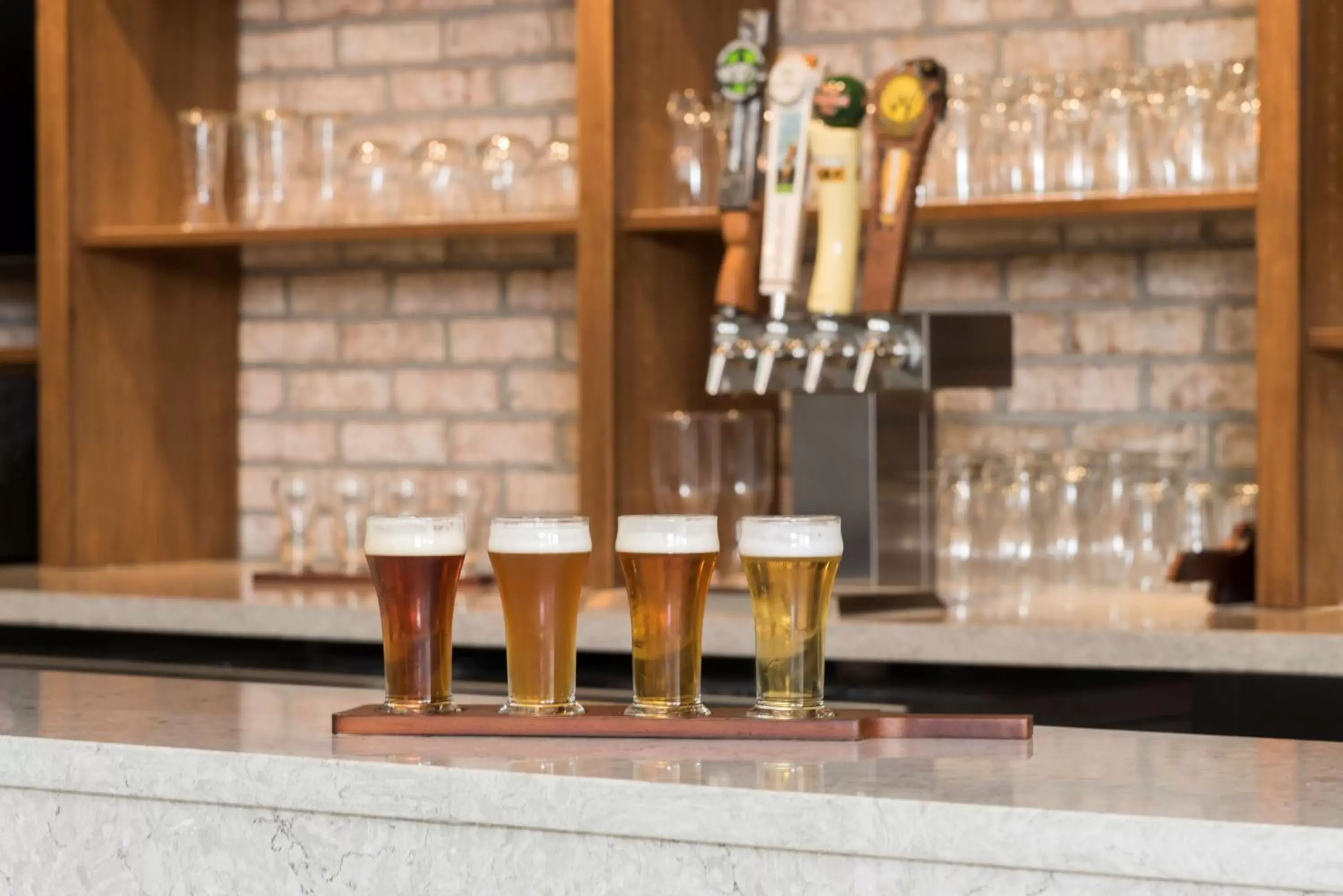 Lounge or bar in Hyatt Place Ann Arbor Lounge or bar in Hyatt Place Ann Arbor