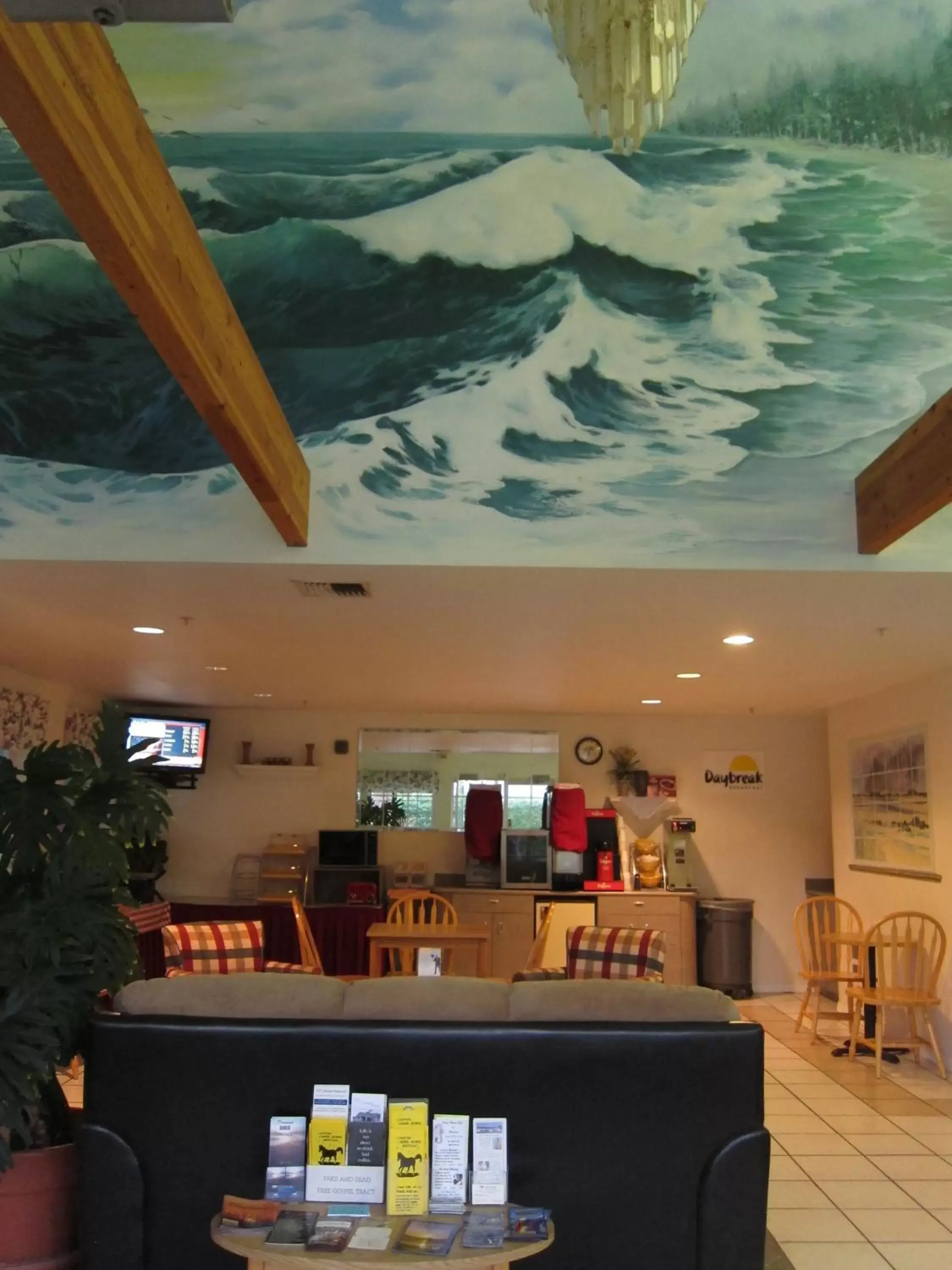 Lobby or reception, Lobby/Reception in Days Inn by Wyndham Ocean Shores