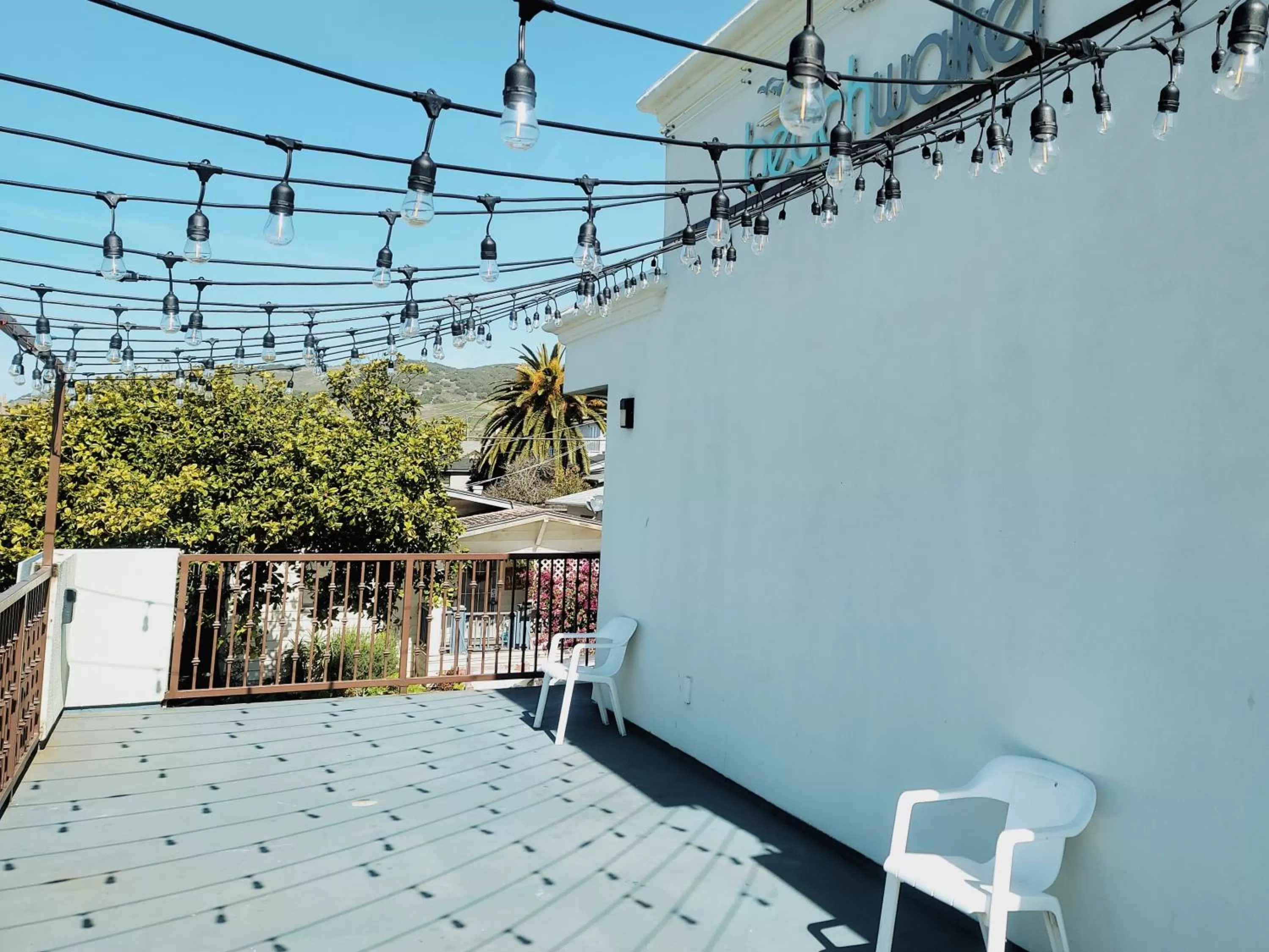 Property building in Beachwalker Inn & Suites