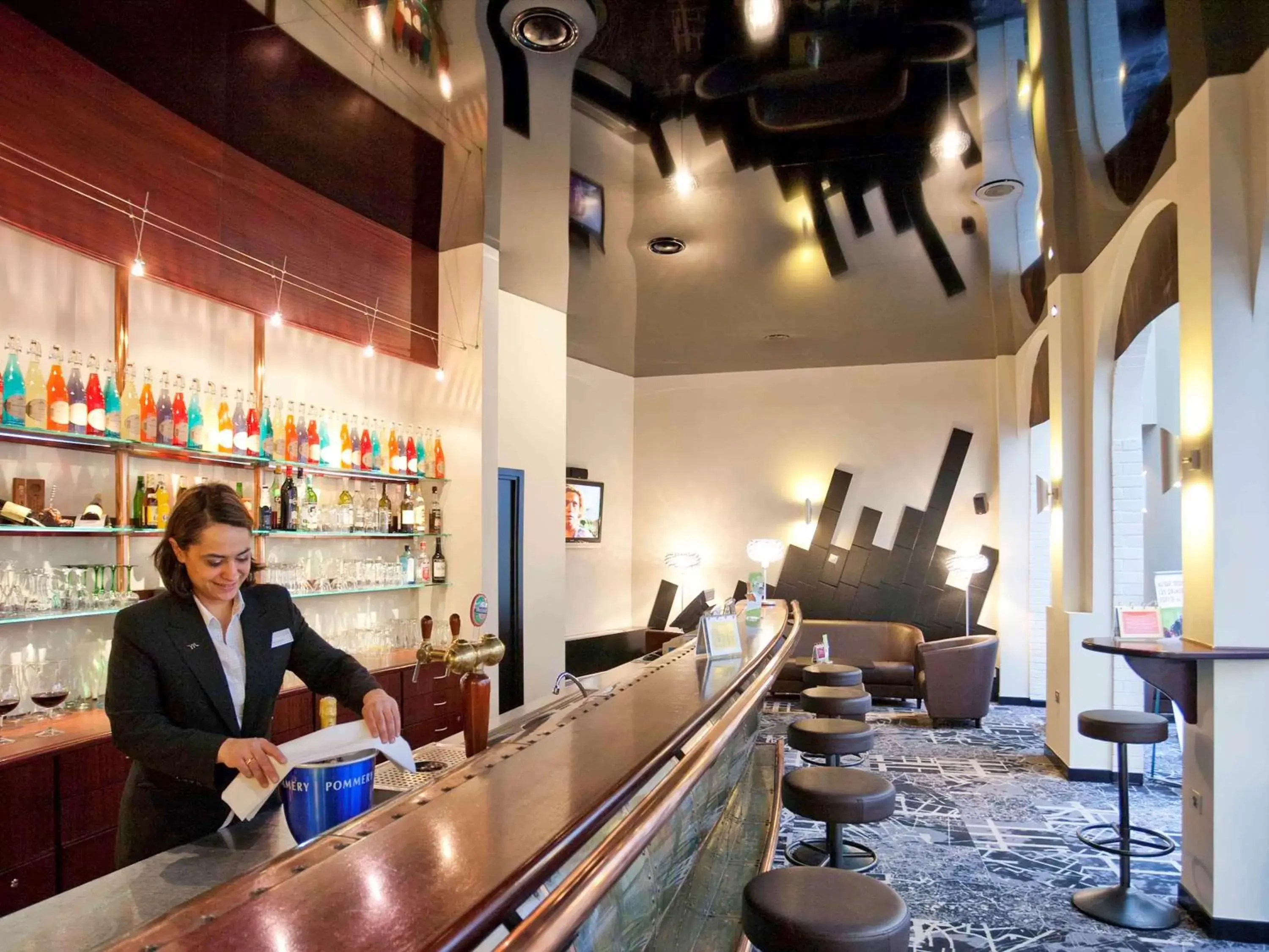 Lounge or bar, Lounge/Bar in Mercure Strasbourg Centre Gare