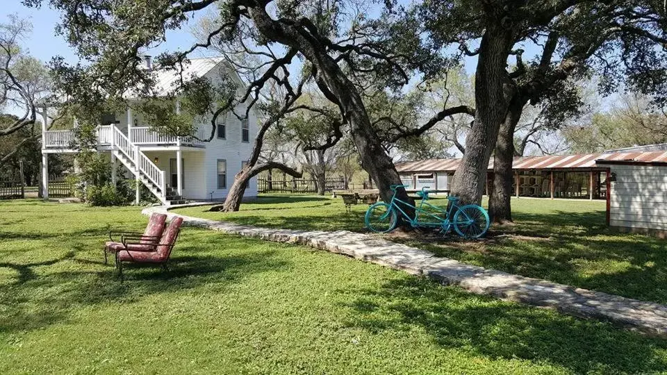 Garden in Full Moon Inn