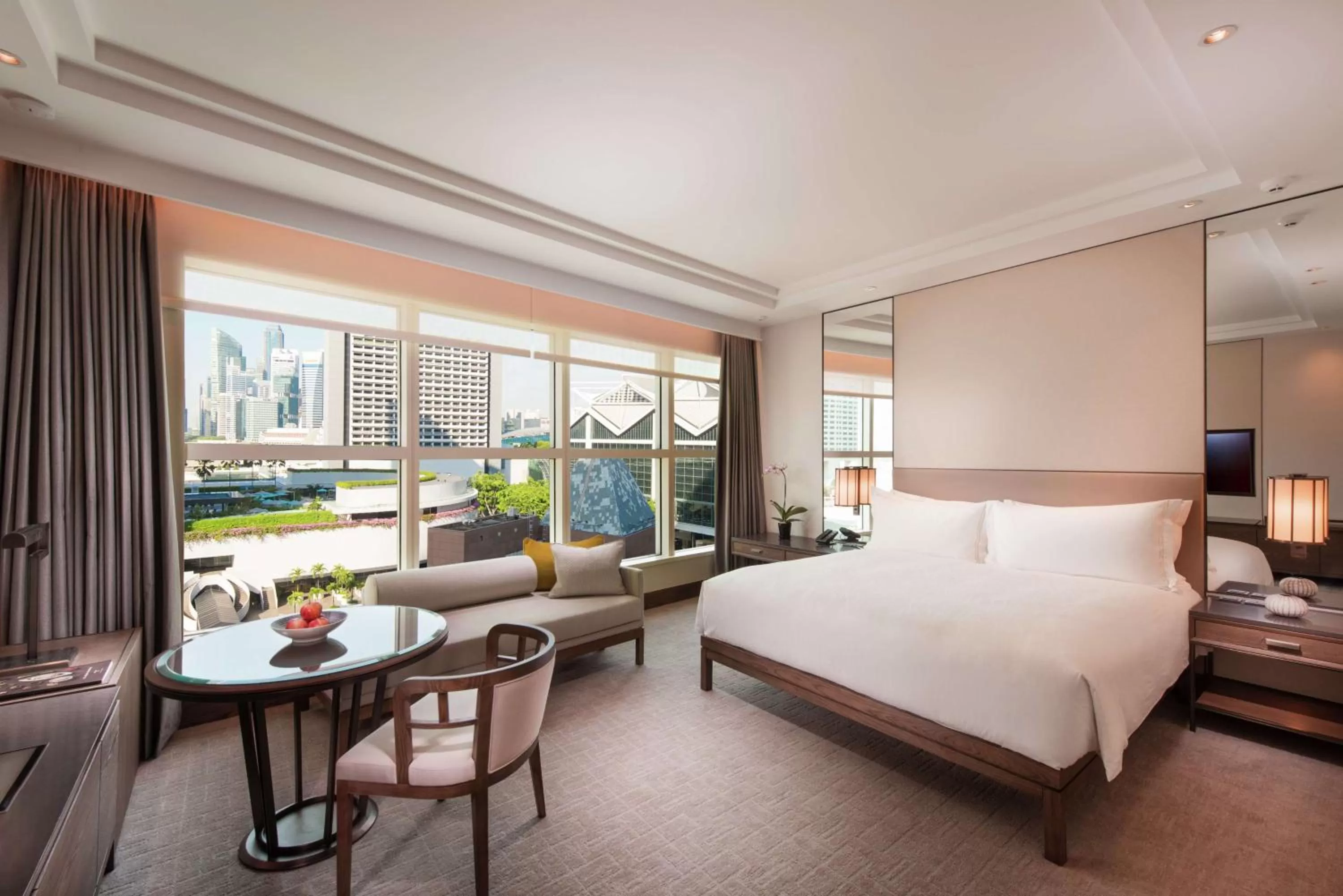 Living room, Bed in Conrad Centennial Singapore