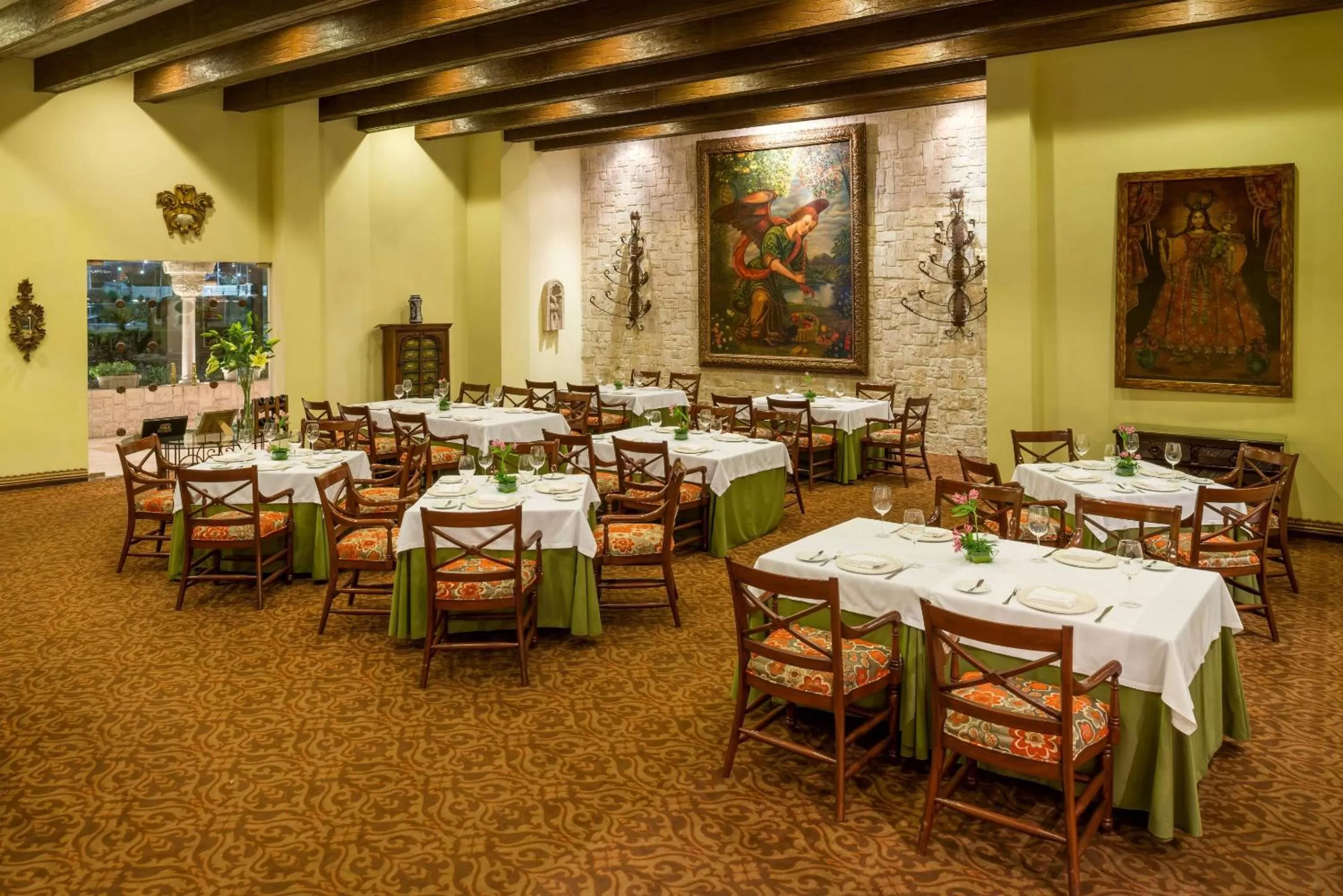 Restaurant/places to eat in Quinta Real Saltillo