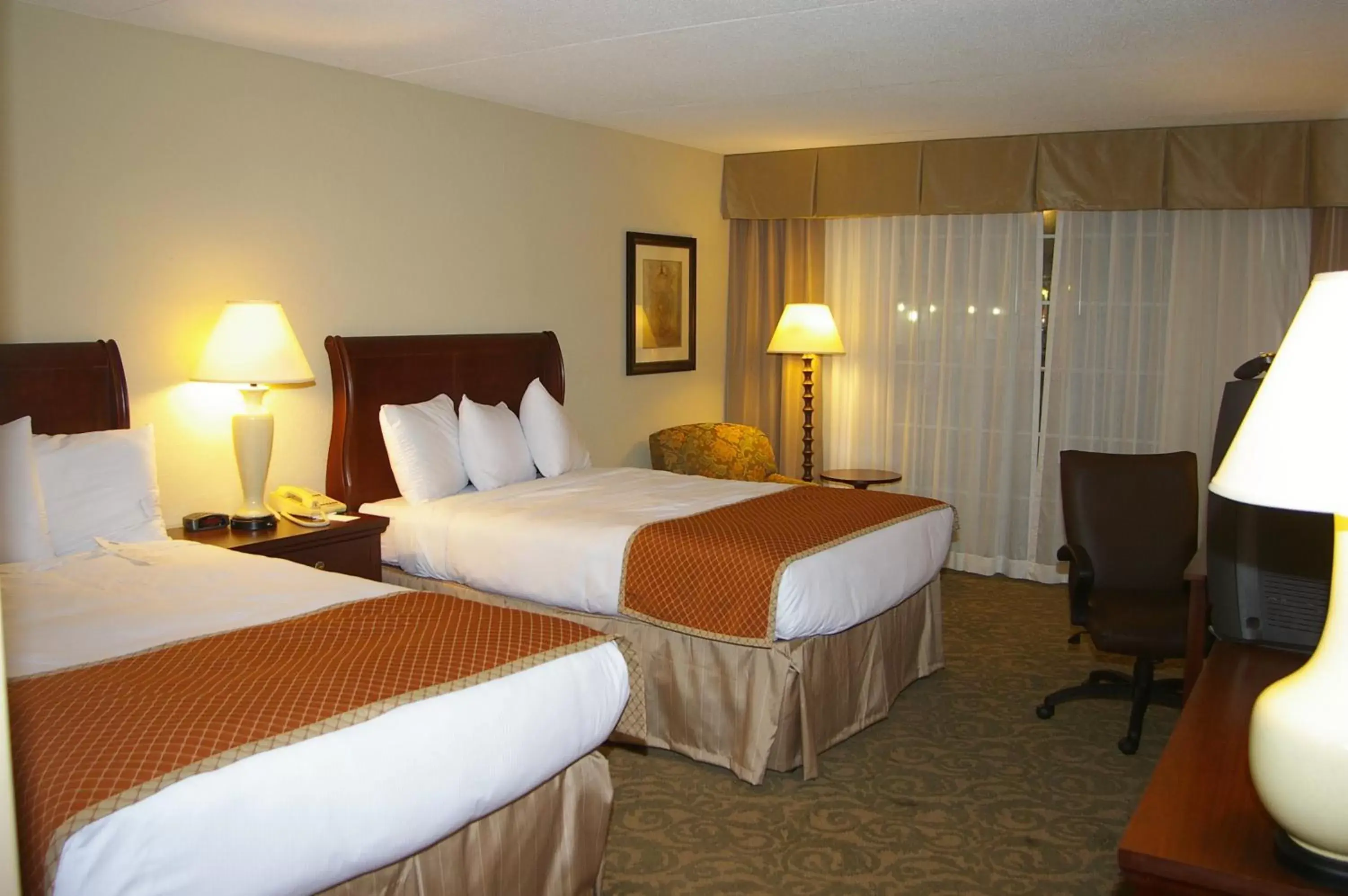 Bed in Sturbridge Host Hotel And Conference Center