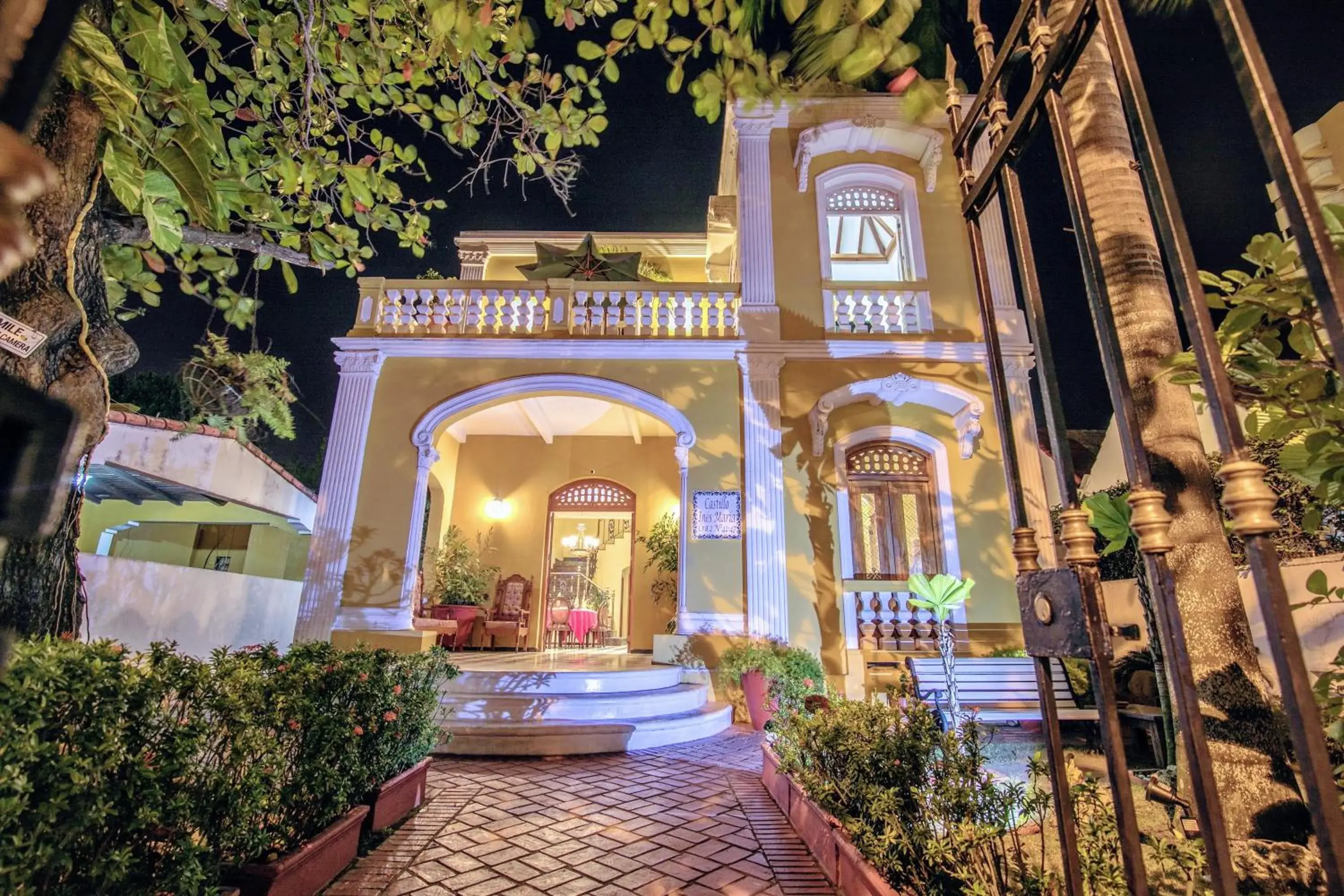 Facade/entrance in Hotel Boutique Castillo Ines Maria