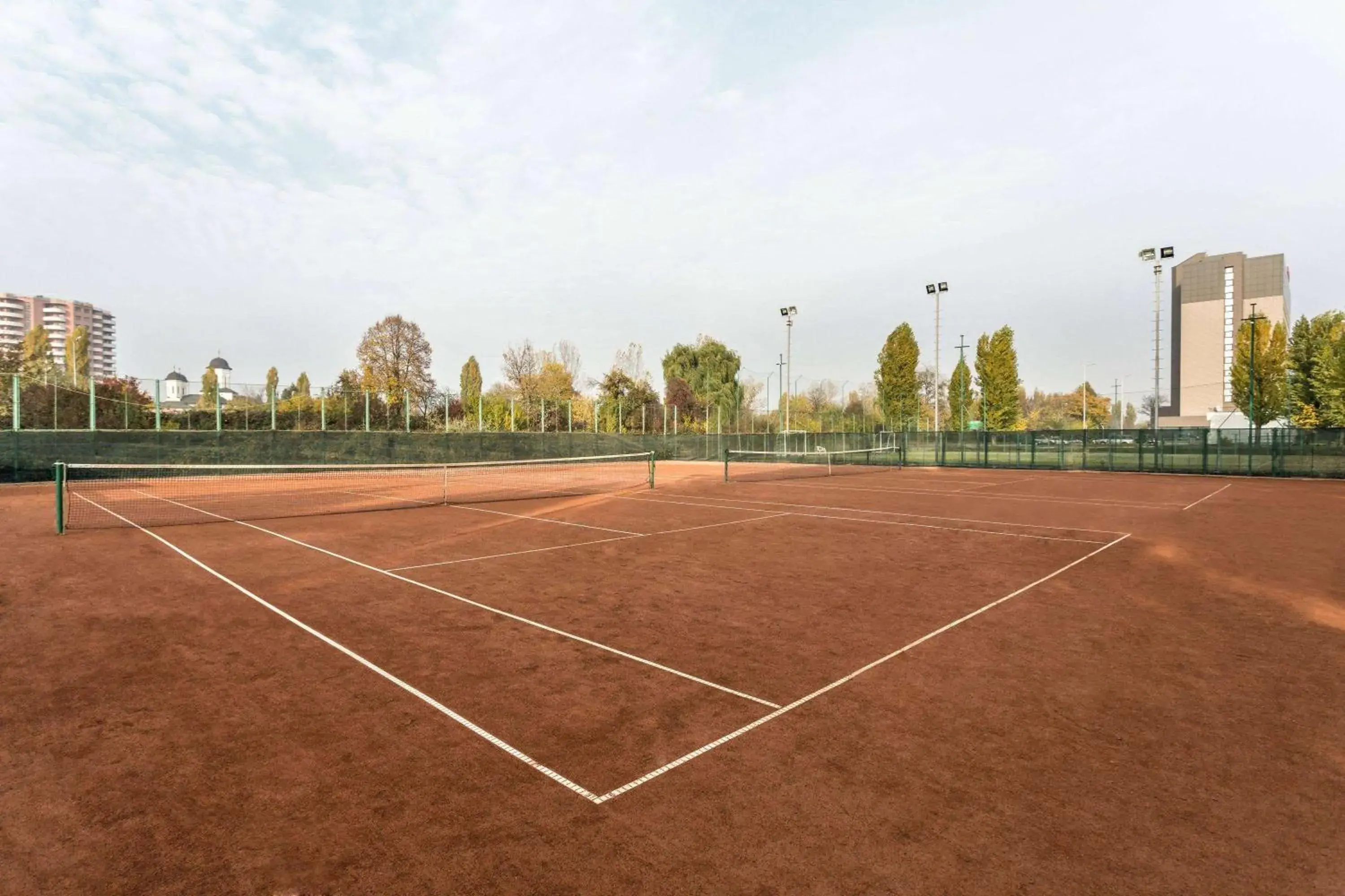 Fitness centre/facilities, Tennis/Squash in Ramada Plaza by Wyndham Bucharest Convention Center