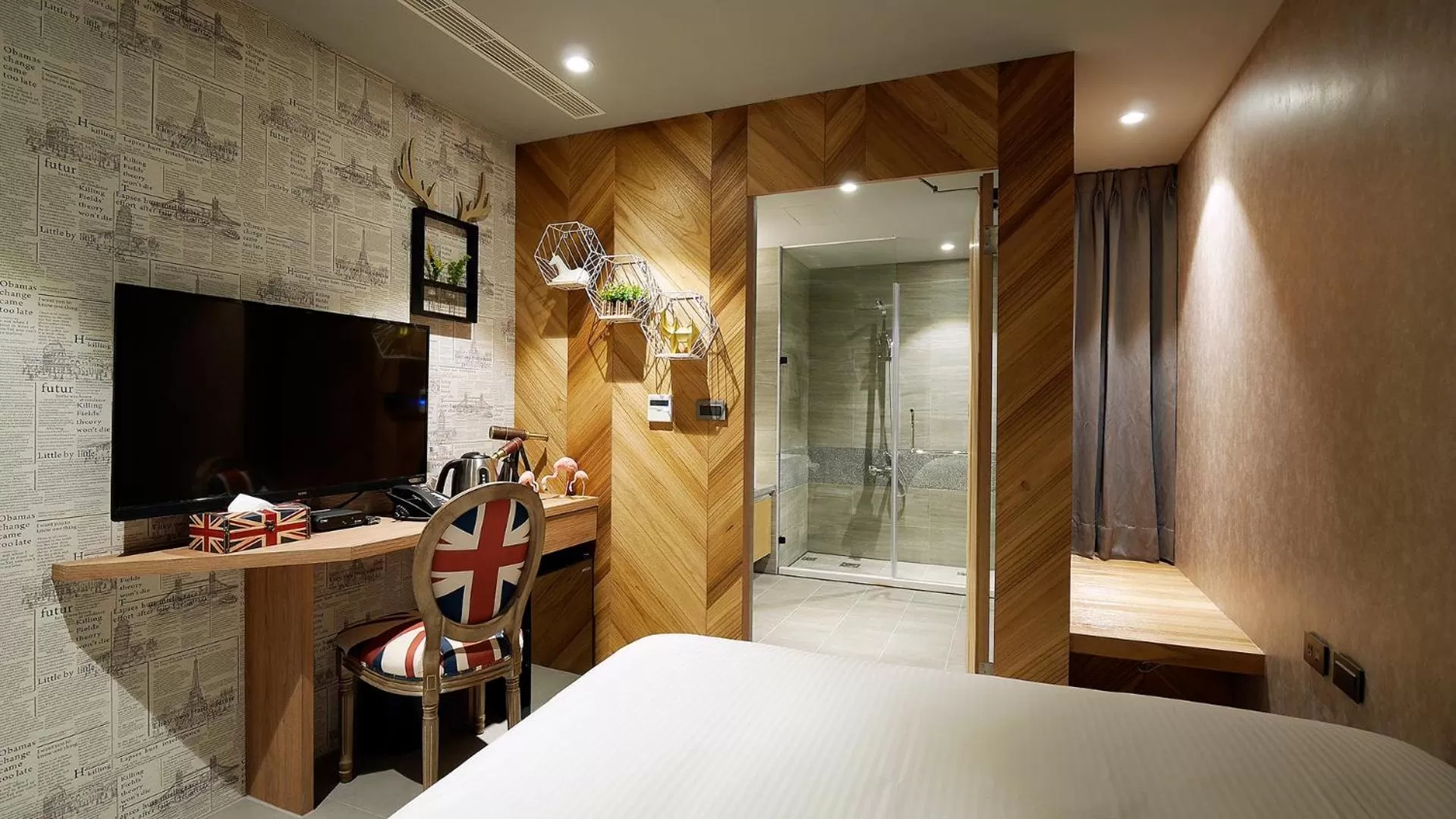 TV and multimedia, Bed in K HOTEL