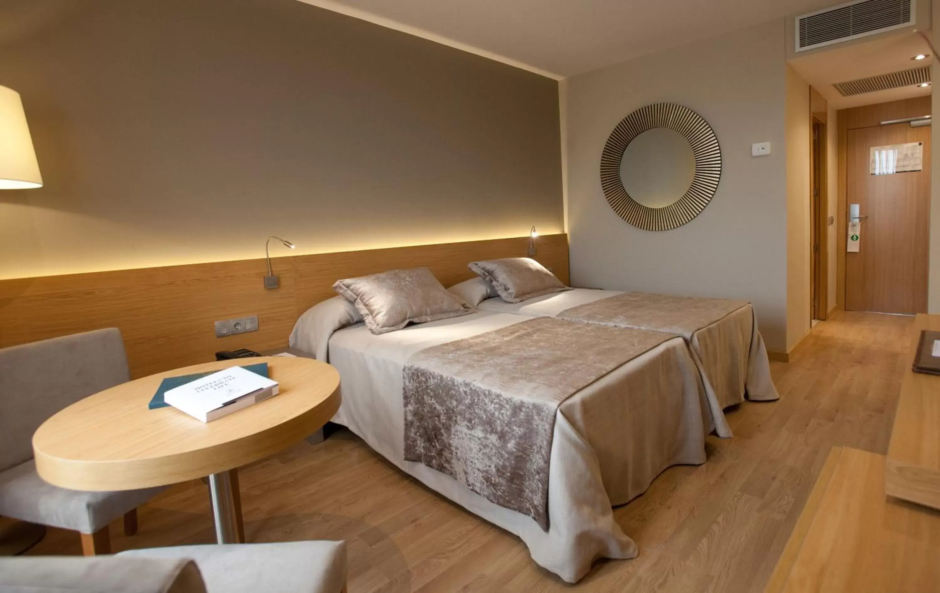 Bed in M.A. Hotel Sevilla Congresos