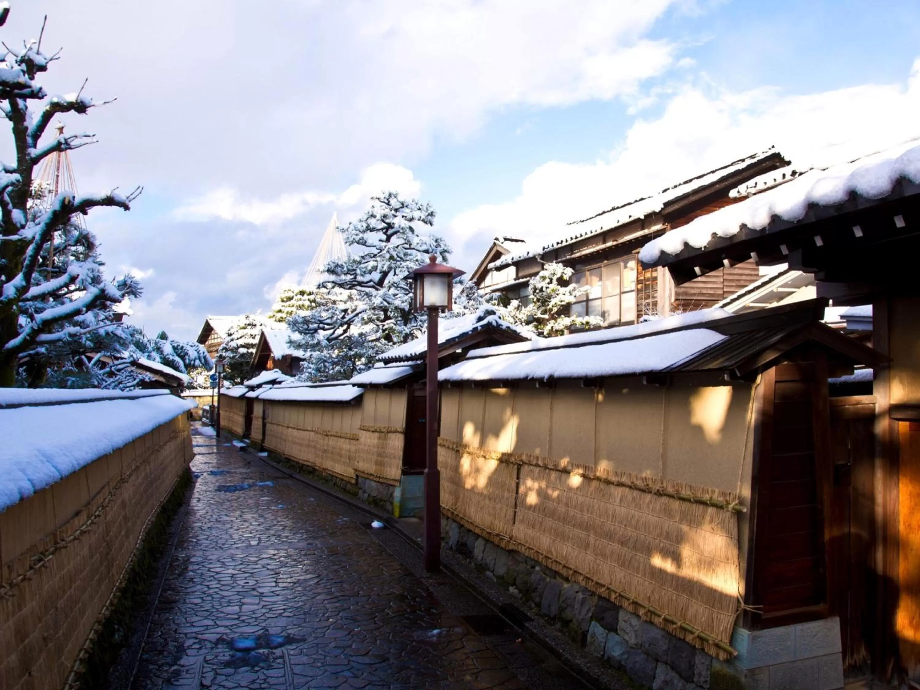 Nearby landmark in Hotel Wing International Premium Kanazawa Ekimae