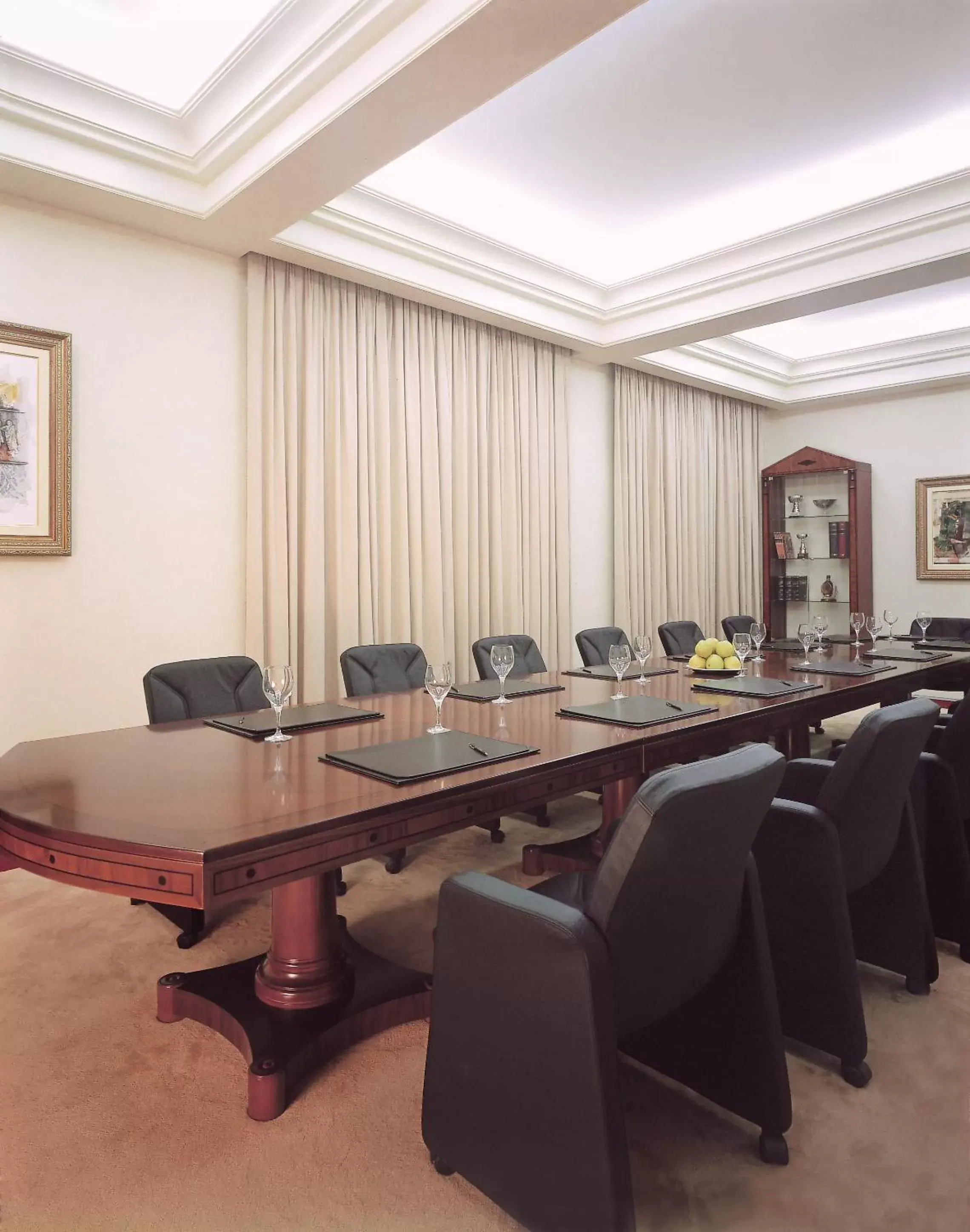 Business facilities in Theoxenia Palace