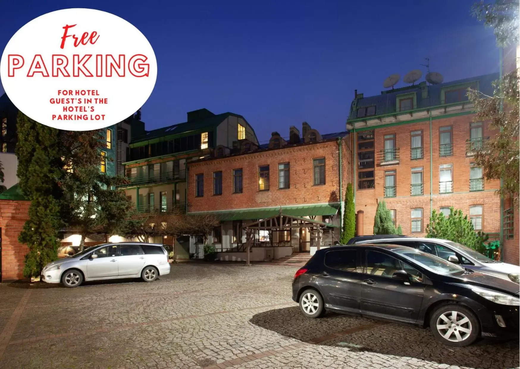 Parking, Property Building in BEST WESTERN Santakos Hotel