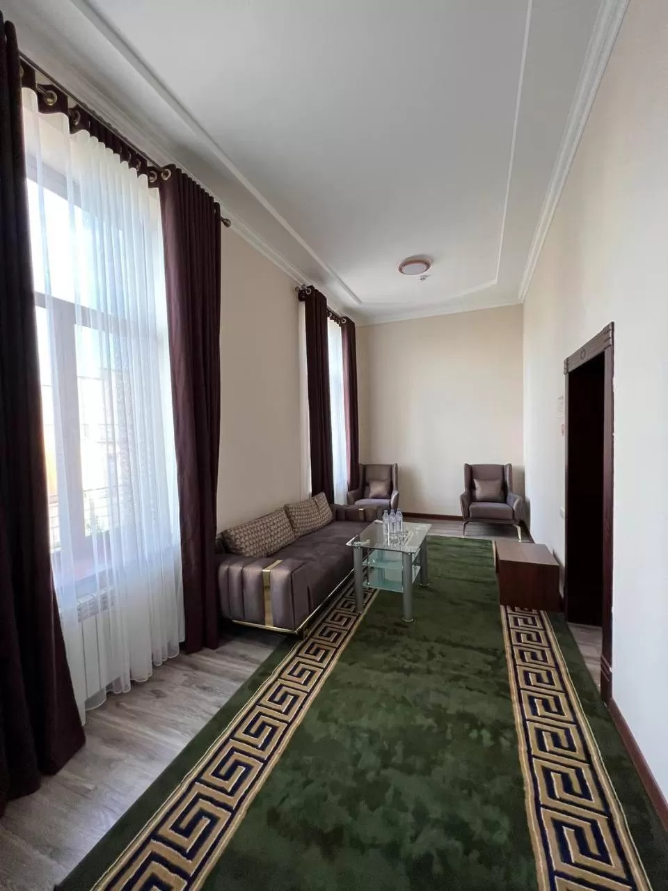 Seating area in Samarabonu Hotel