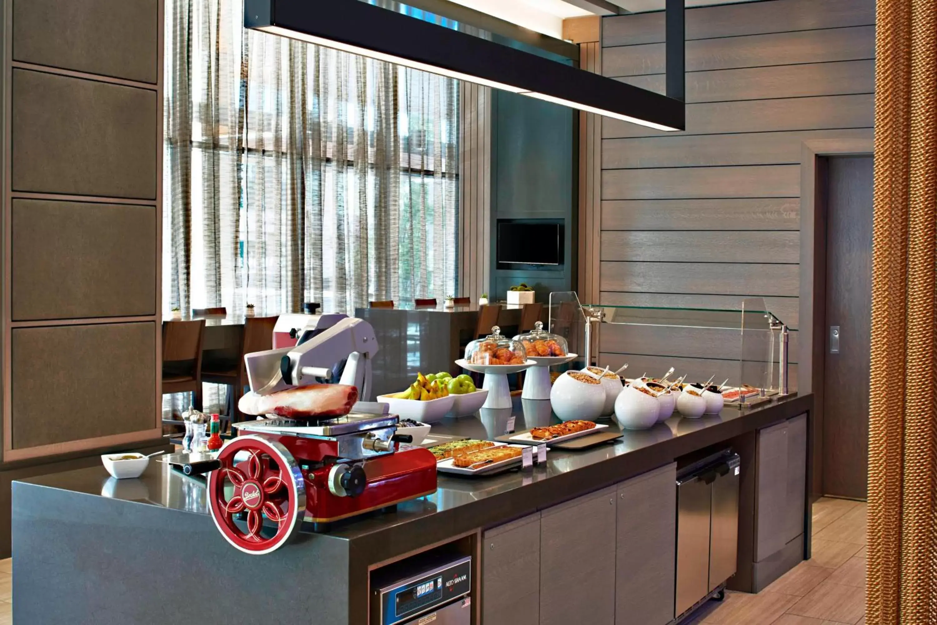 Kitchen or kitchenette in AC Hotel by Marriott Seattle Bellevue/Downtown