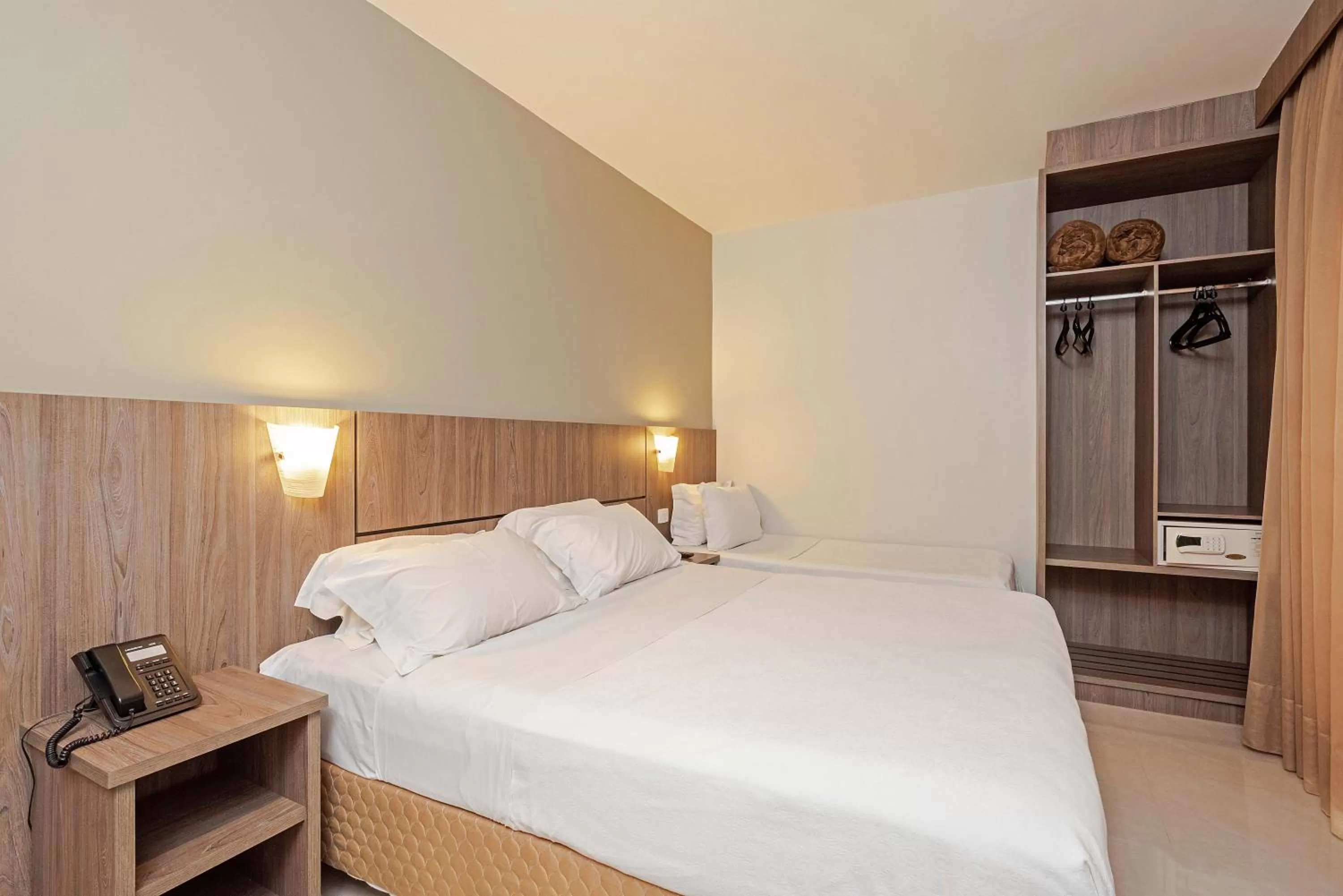 Bed in Slim Curitiba Av das Torres