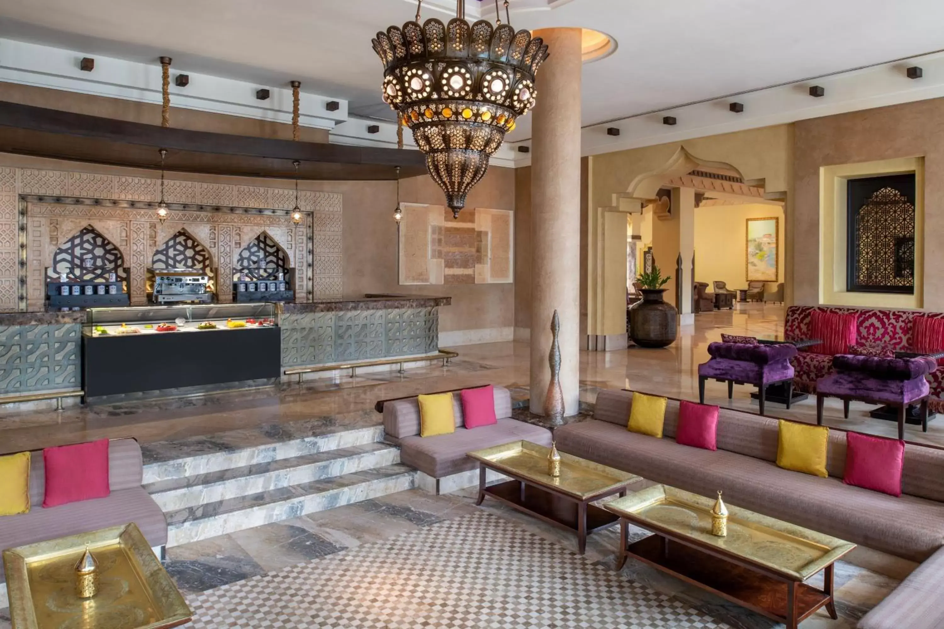 Lobby or reception, Lounge/Bar in Sharq Village & Spa, a Ritz-Carlton Hotel