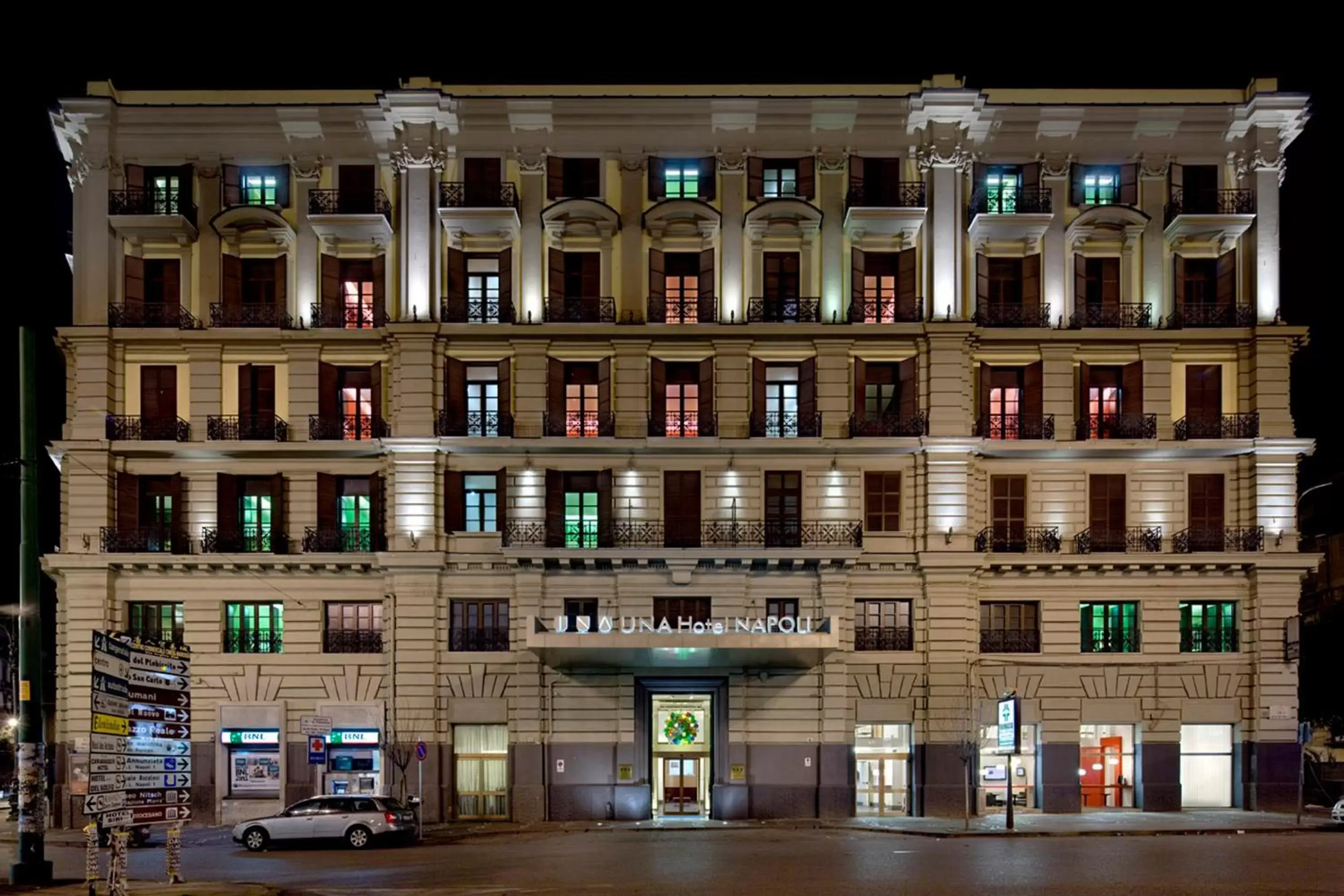 Facade/entrance, Property Building in UNAHOTELS Napoli