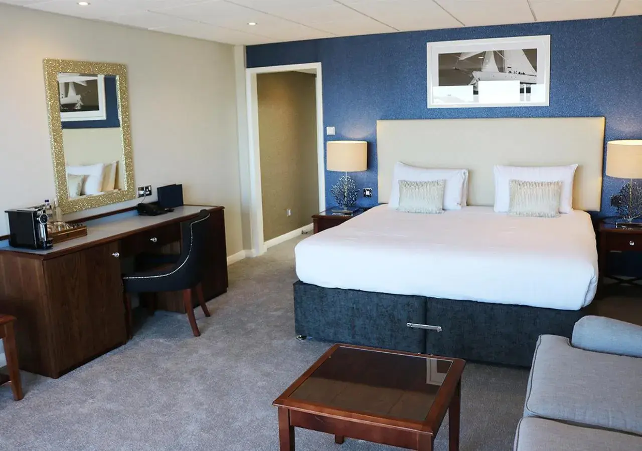 Bed in Sandbanks Hotel