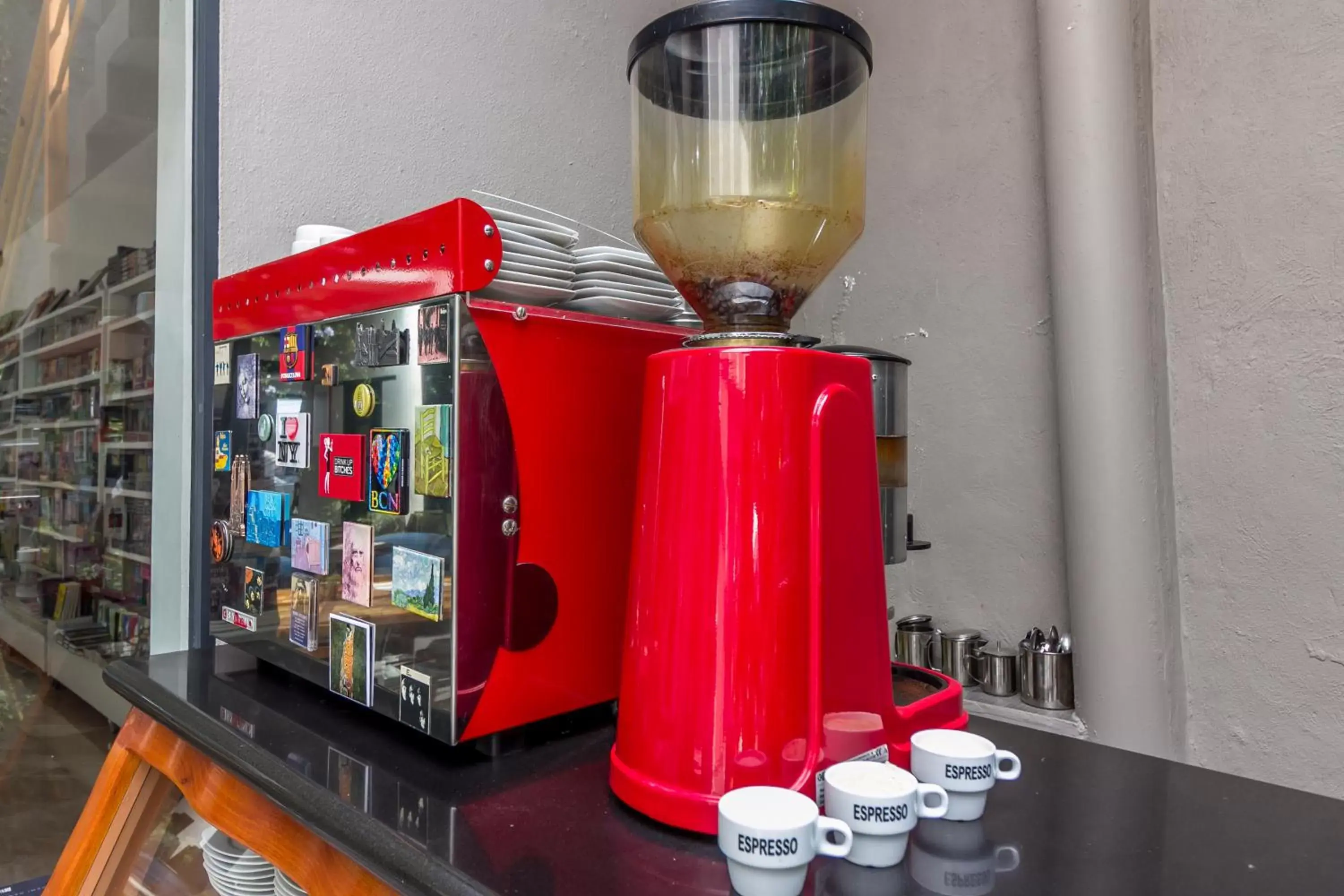 Coffee/tea facilities in Arawi Hotel Boutique