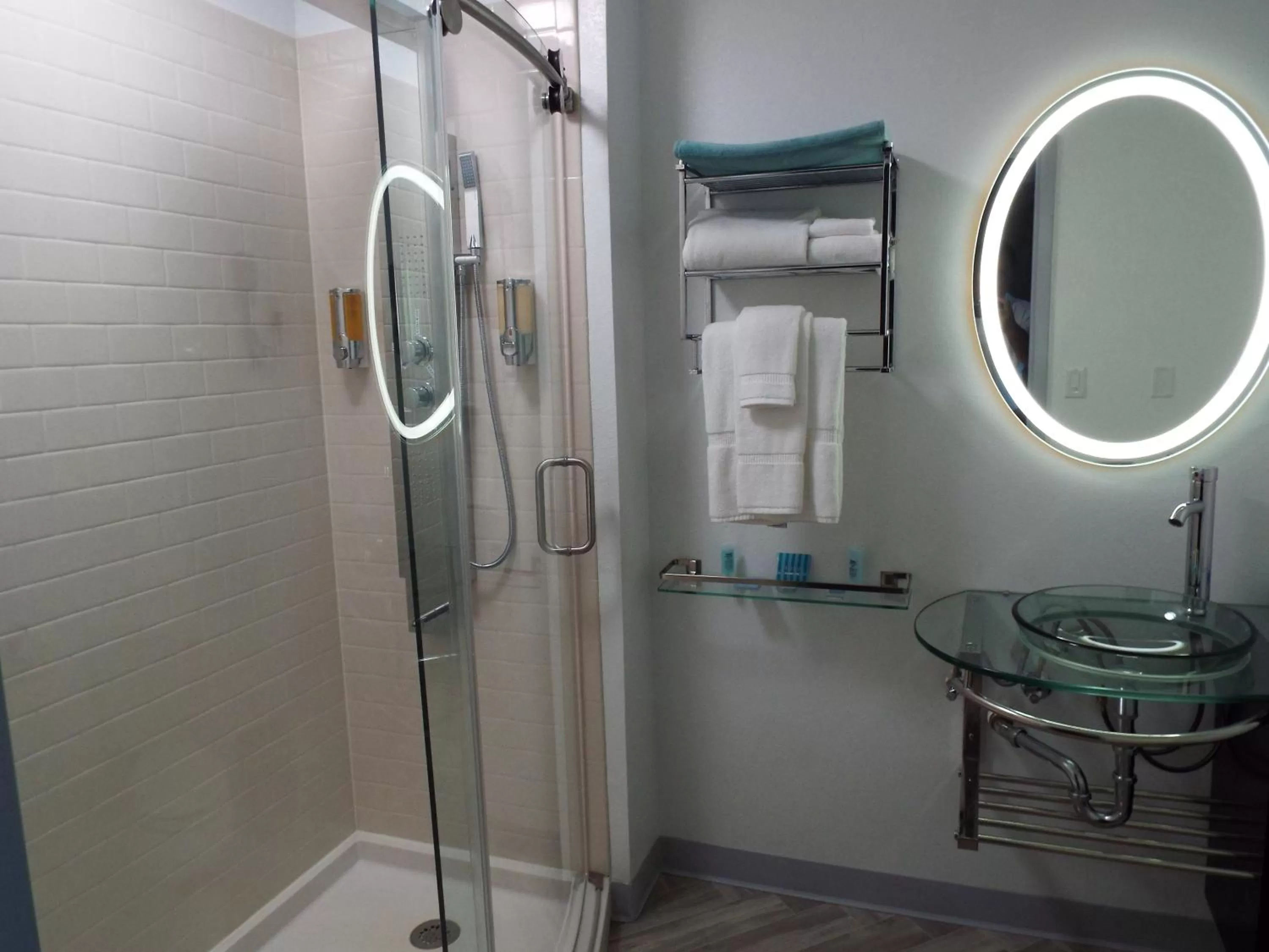 Bathroom in Athens Central Hotel