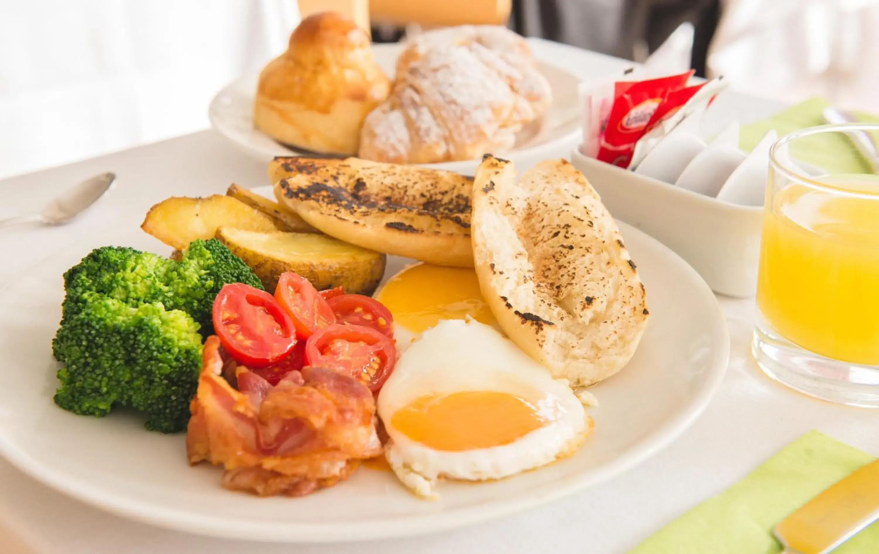 Buffet breakfast, Food in Airone Hotel