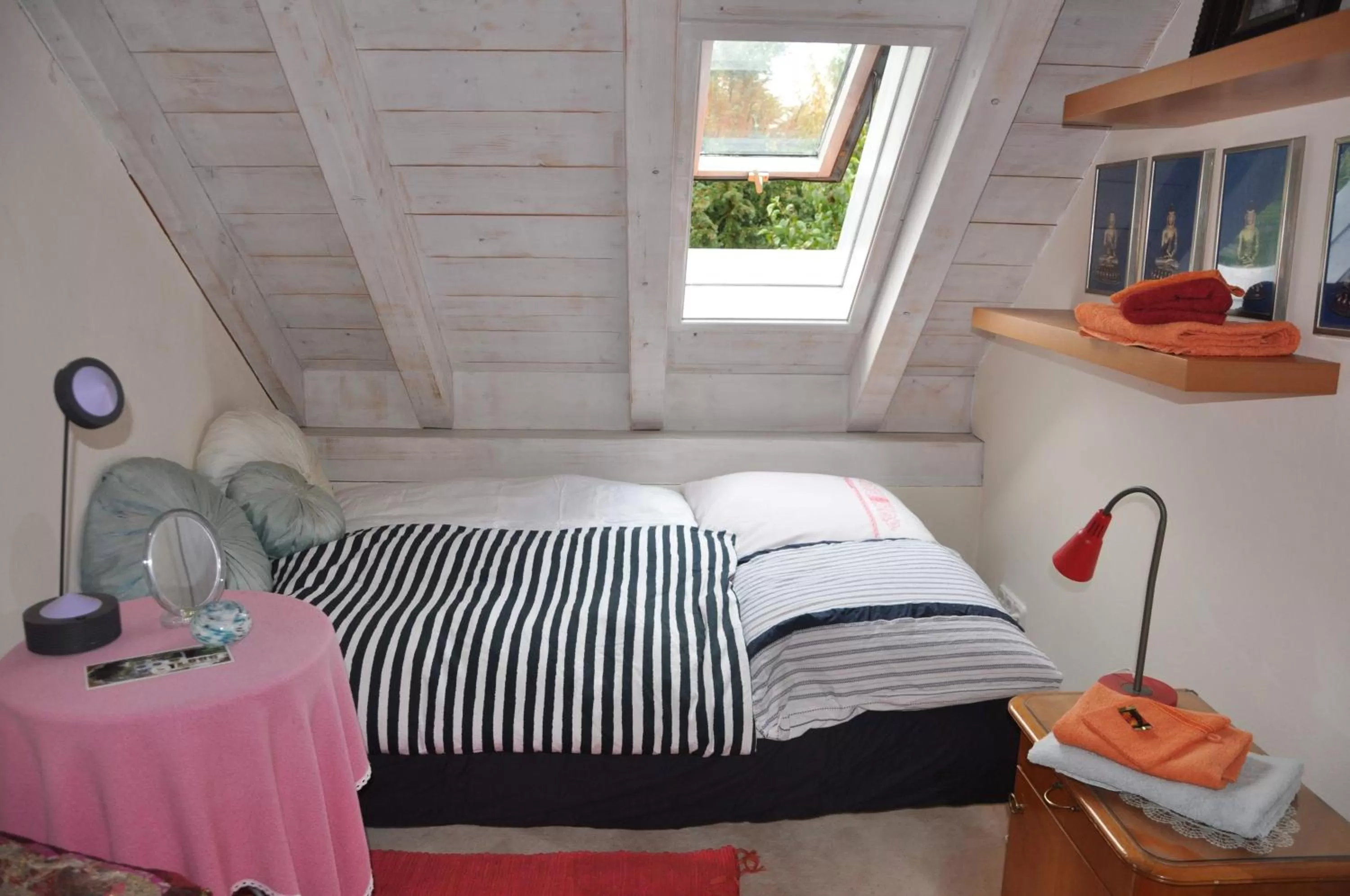 Photo of the whole room, Bed in Bed and Breakfast Bavaria München