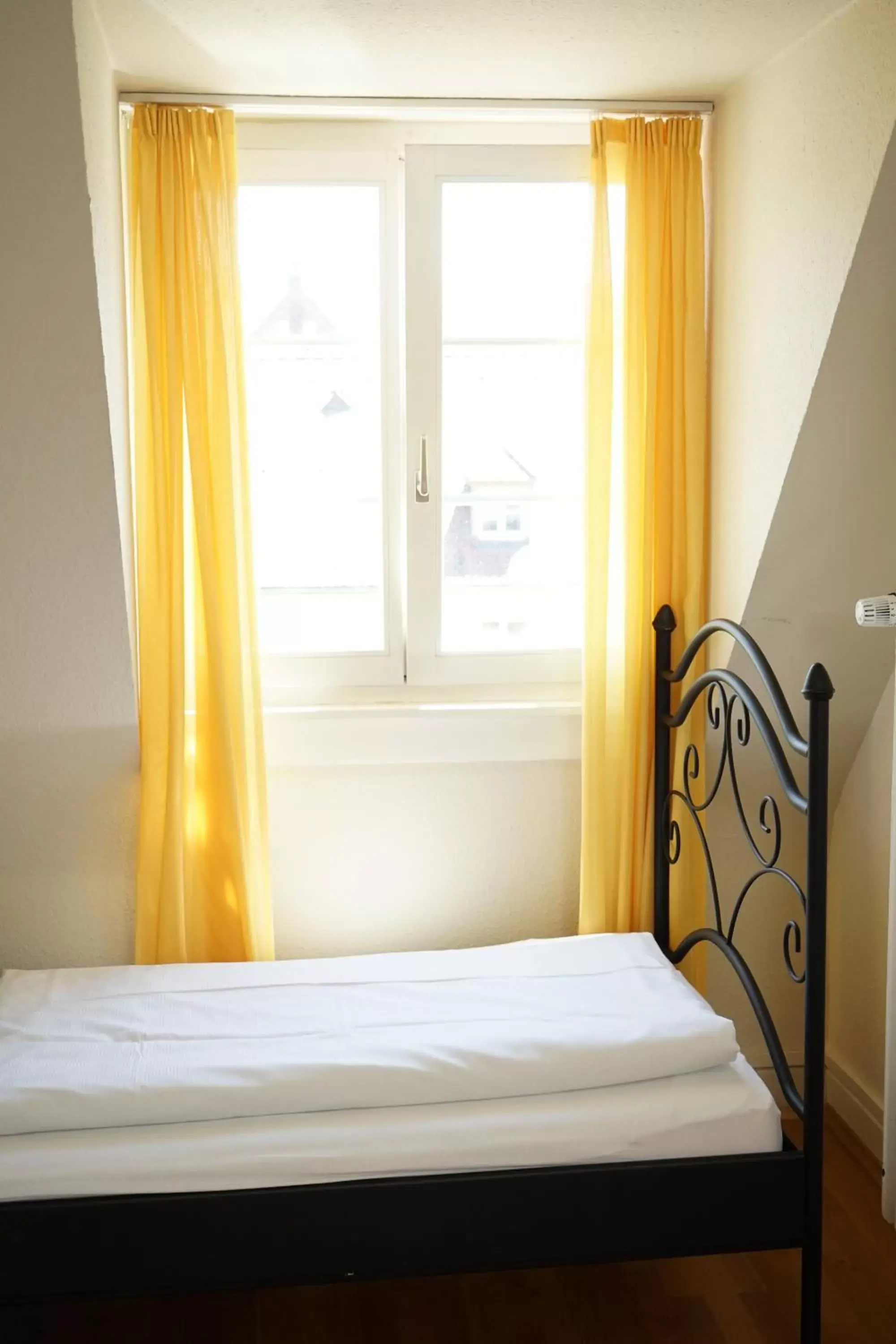 Single Room with Private Bathroom - single occupancy in Hotel Gasthaus Schützen Single Room with Private Bathroom - single occupancy in Hotel Gasthaus Schützen