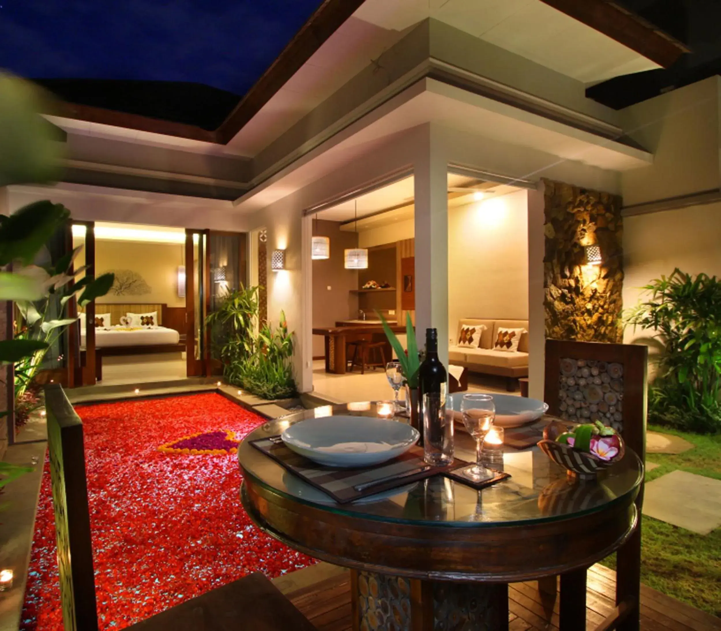 Swimming pool, Patio/Outdoor Area in Maharaja Villas Bali - CHSE Certified