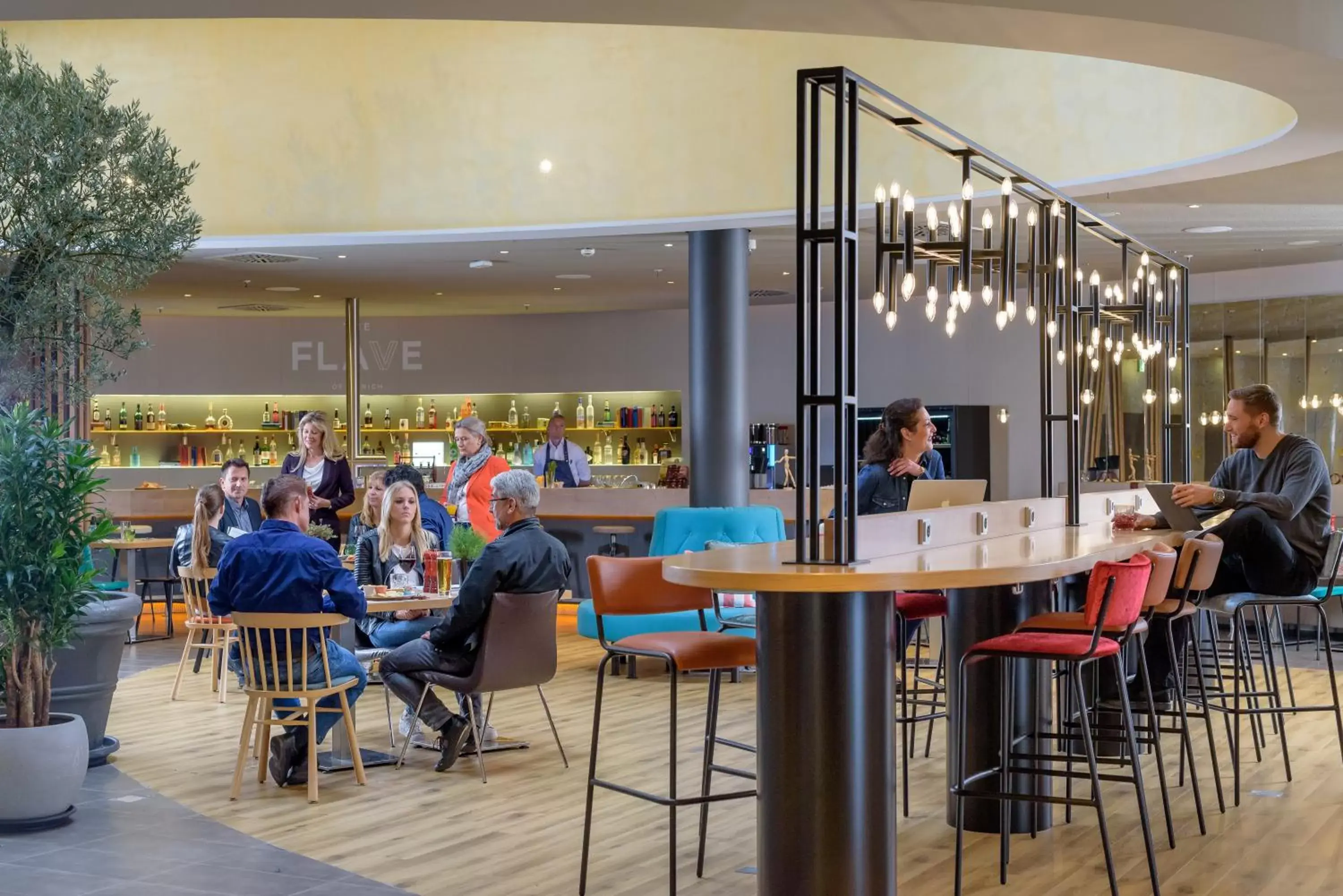 Guests, Restaurant/Places to Eat in Novotel München Airport