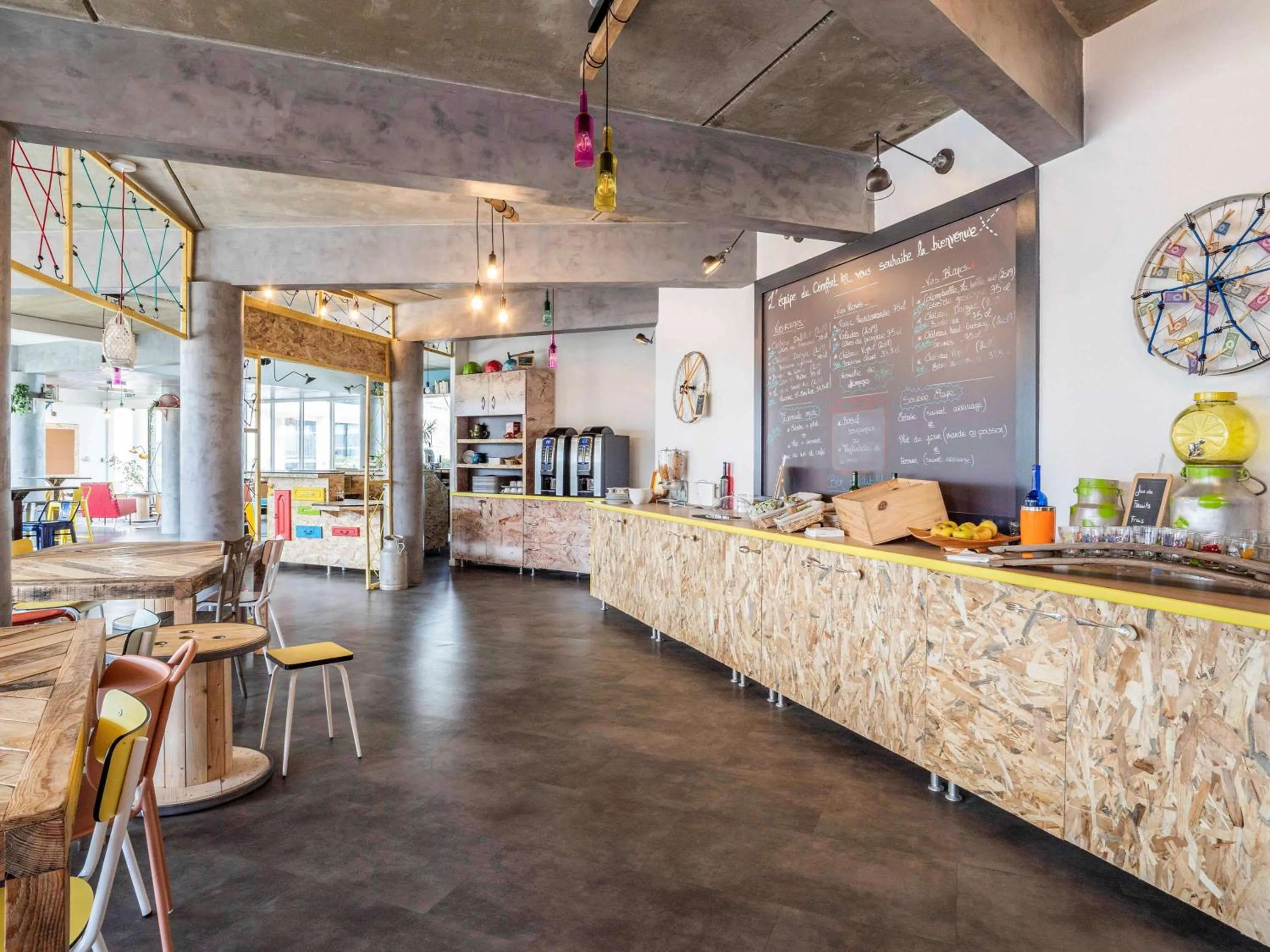 Restaurant/places to eat in greet Hotel Bordeaux Aeroport