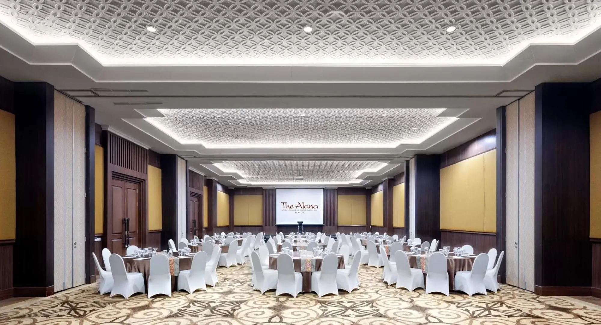 Meeting/conference room in The Alana Hotel & Conference Center Malioboro Yogyakarta by ASTON