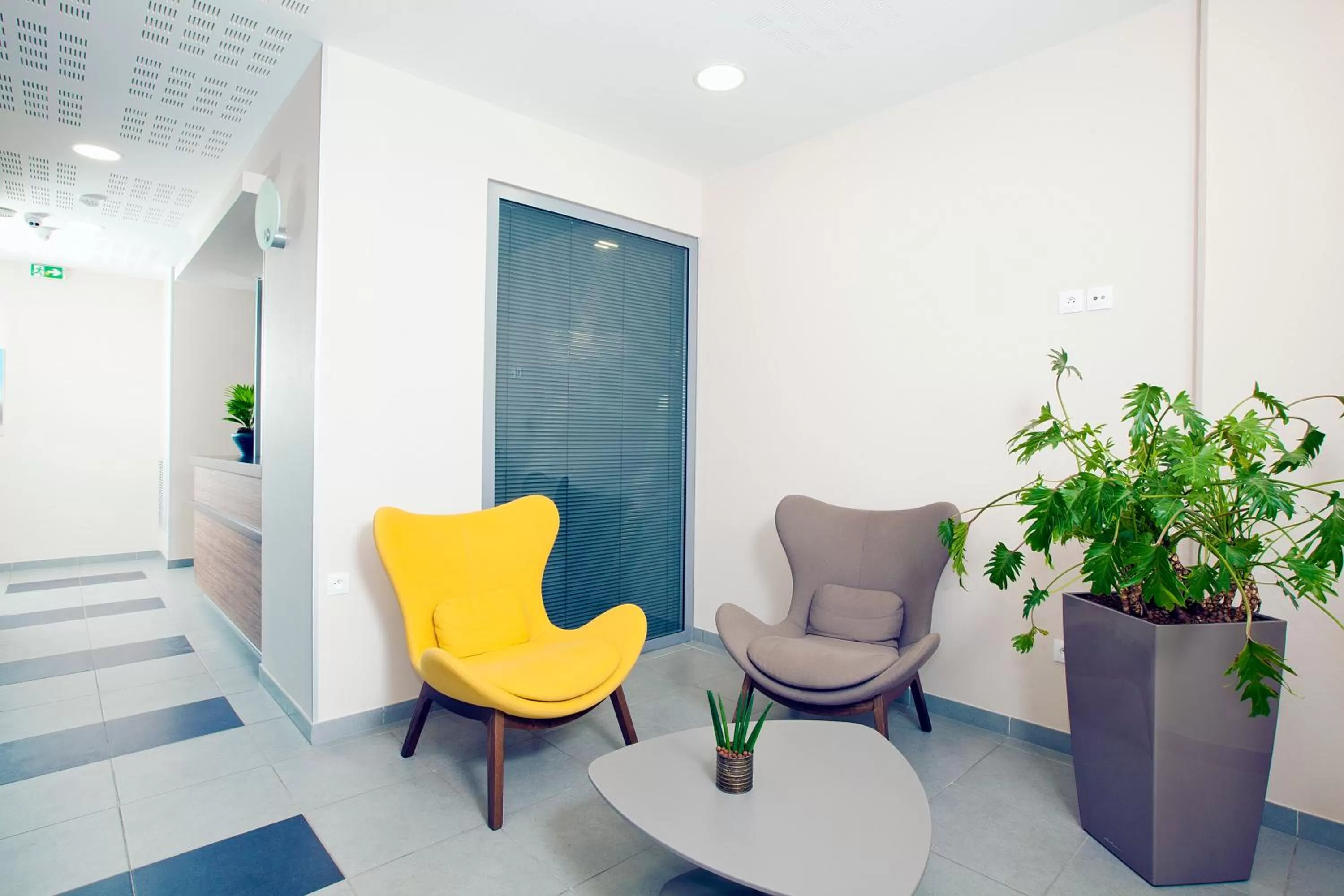 Lounge or bar in Séjours & Affaires Paris Bagneux