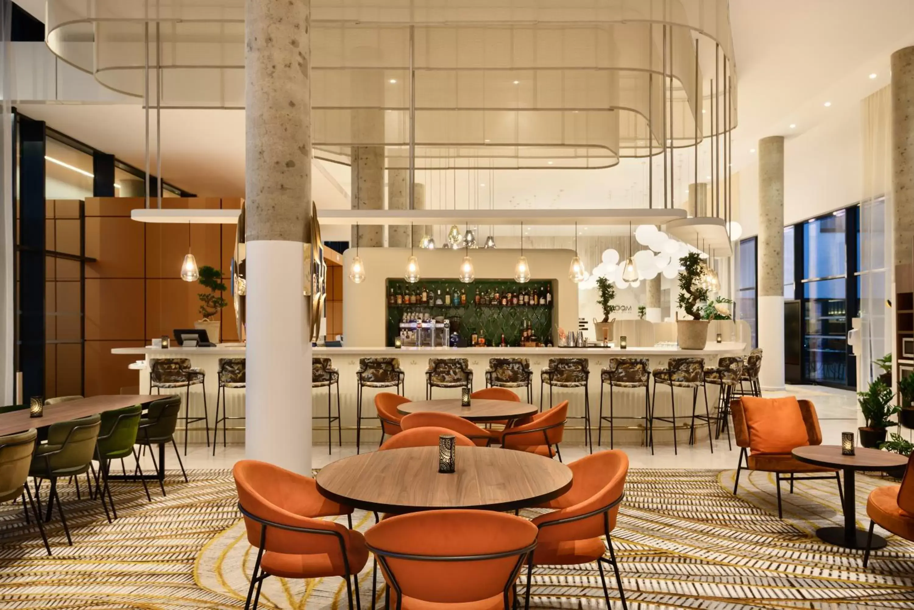 Lounge or bar, Restaurant/Places to Eat in Hyatt House Paris Charles de Gaulle Airport