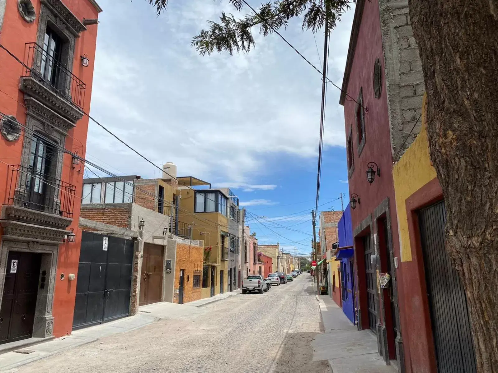 Property building, Neighborhood in Nunó