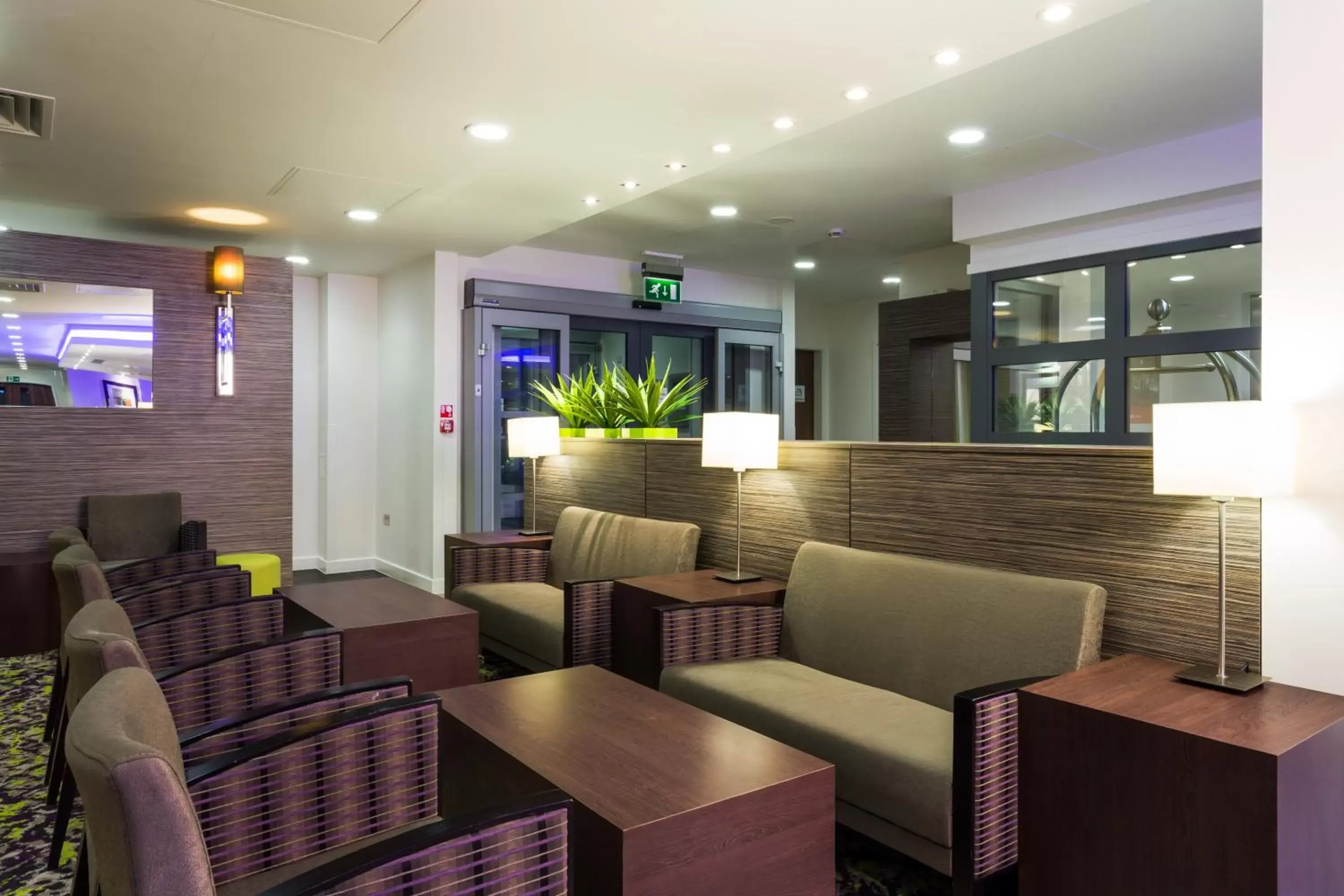 Property building, Lounge/Bar in Holiday Inn Express Harlow, an IHG Hotel