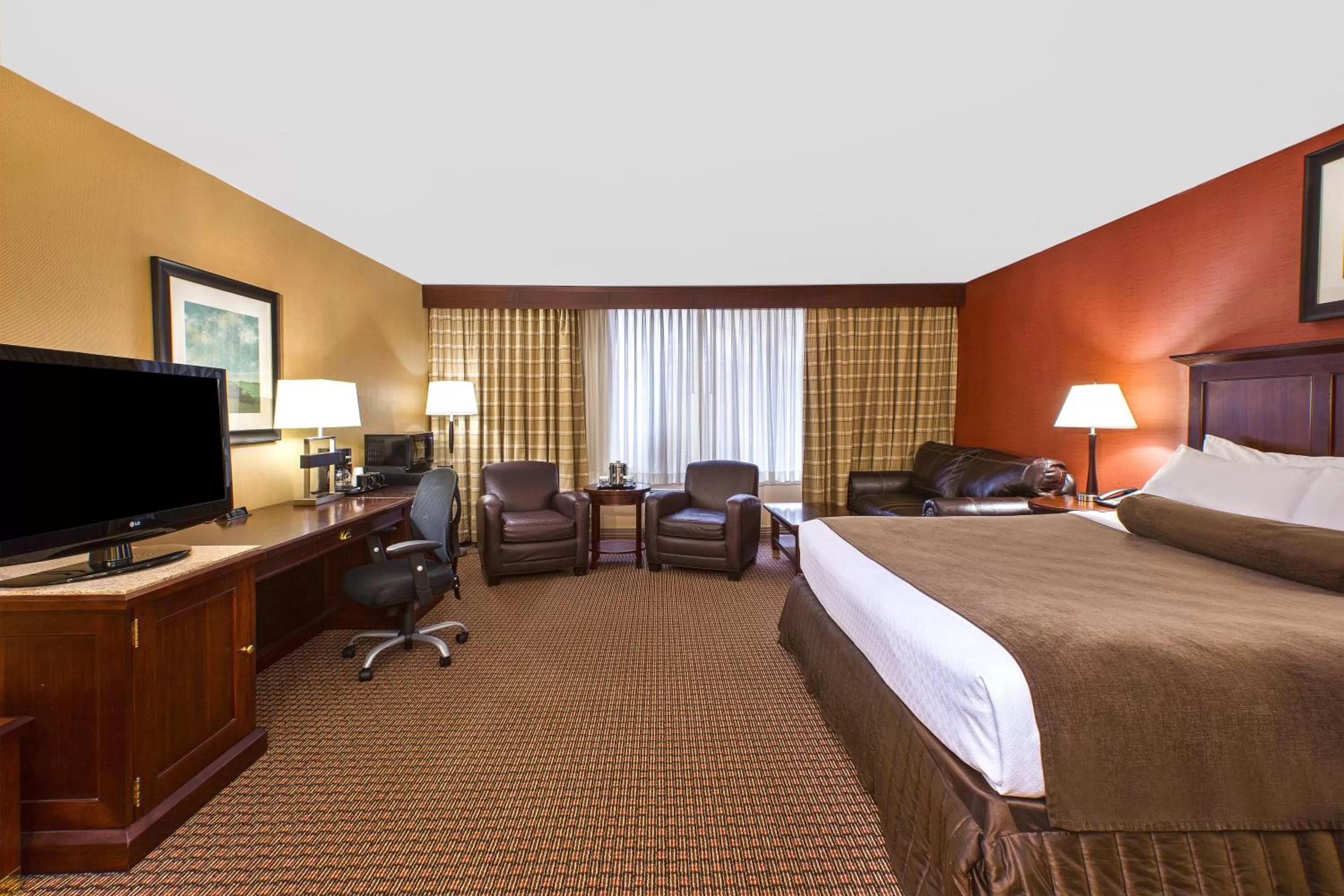 Photo of the whole room, Bed in Ramada by Wyndham Cleveland Independence