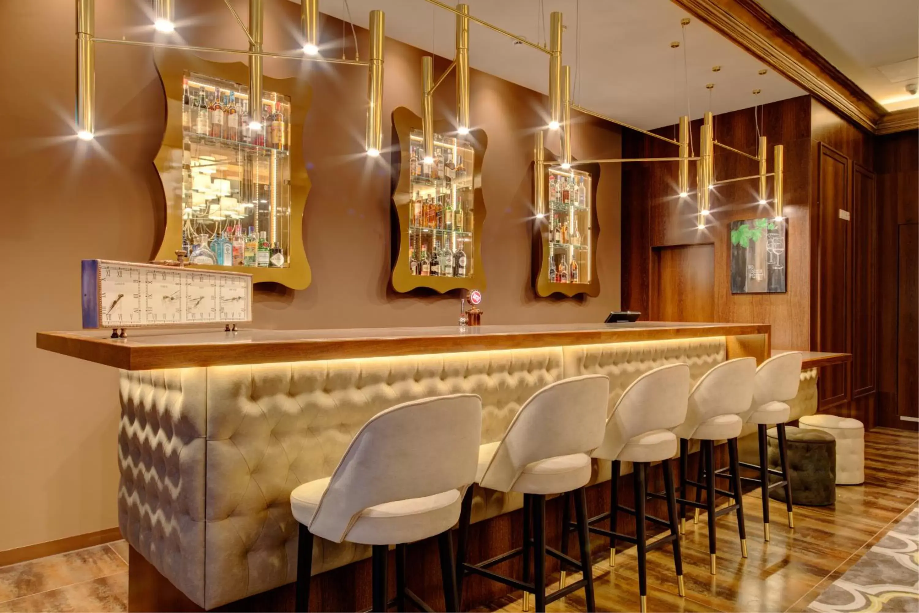 Lounge or bar, Lounge/Bar in VIP Executive Picoas Hotel