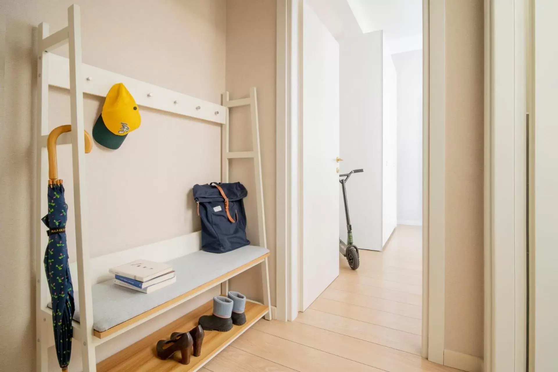 wardrobe in Sigieri Residence Milano