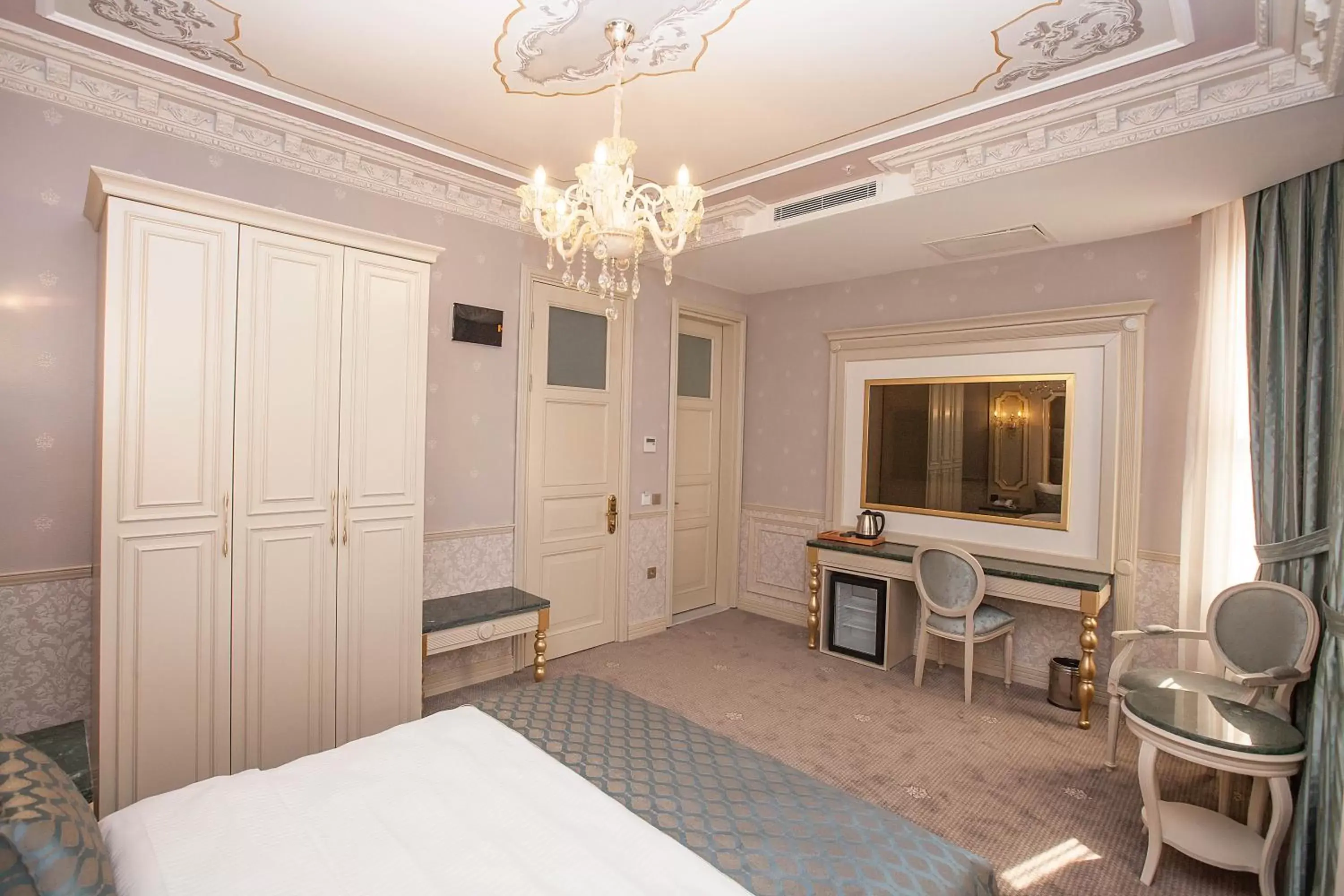 Other, Bed in Meserret Palace Hotel - Special Category